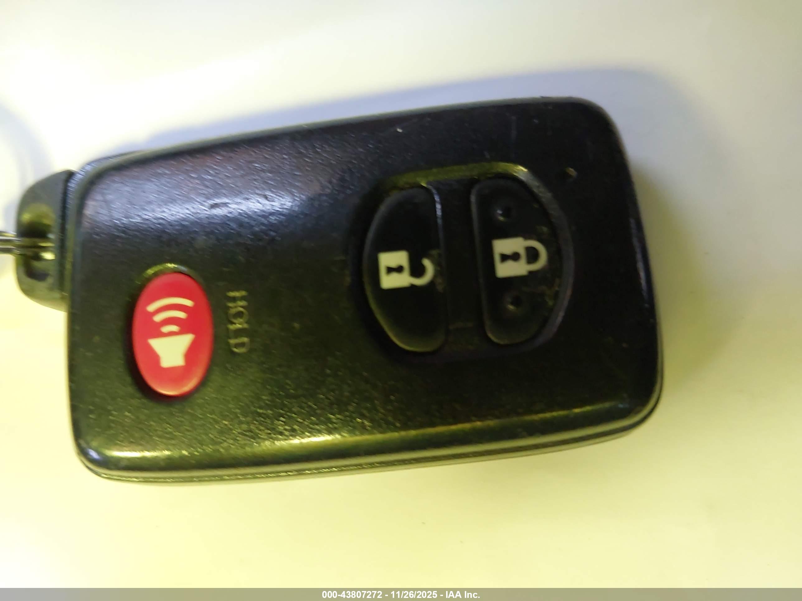 TOYOTA PRIUS image 11