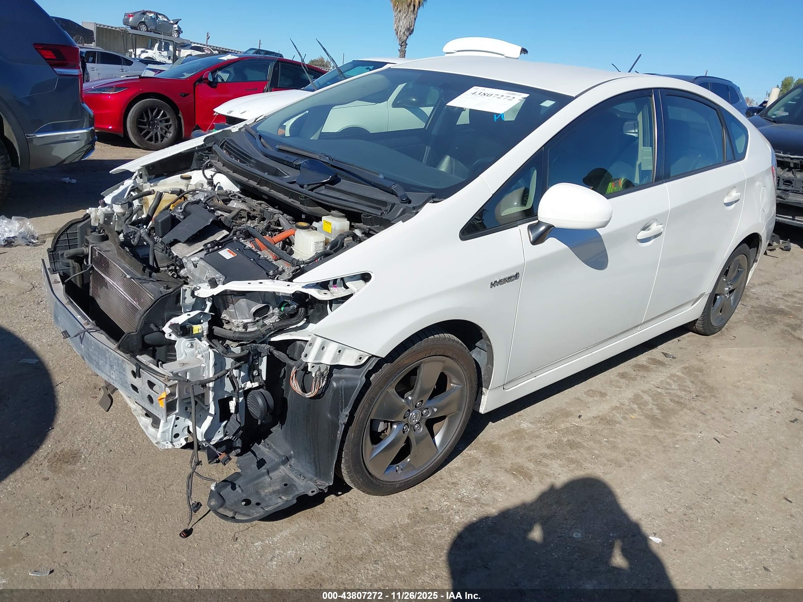 TOYOTA PRIUS image 2