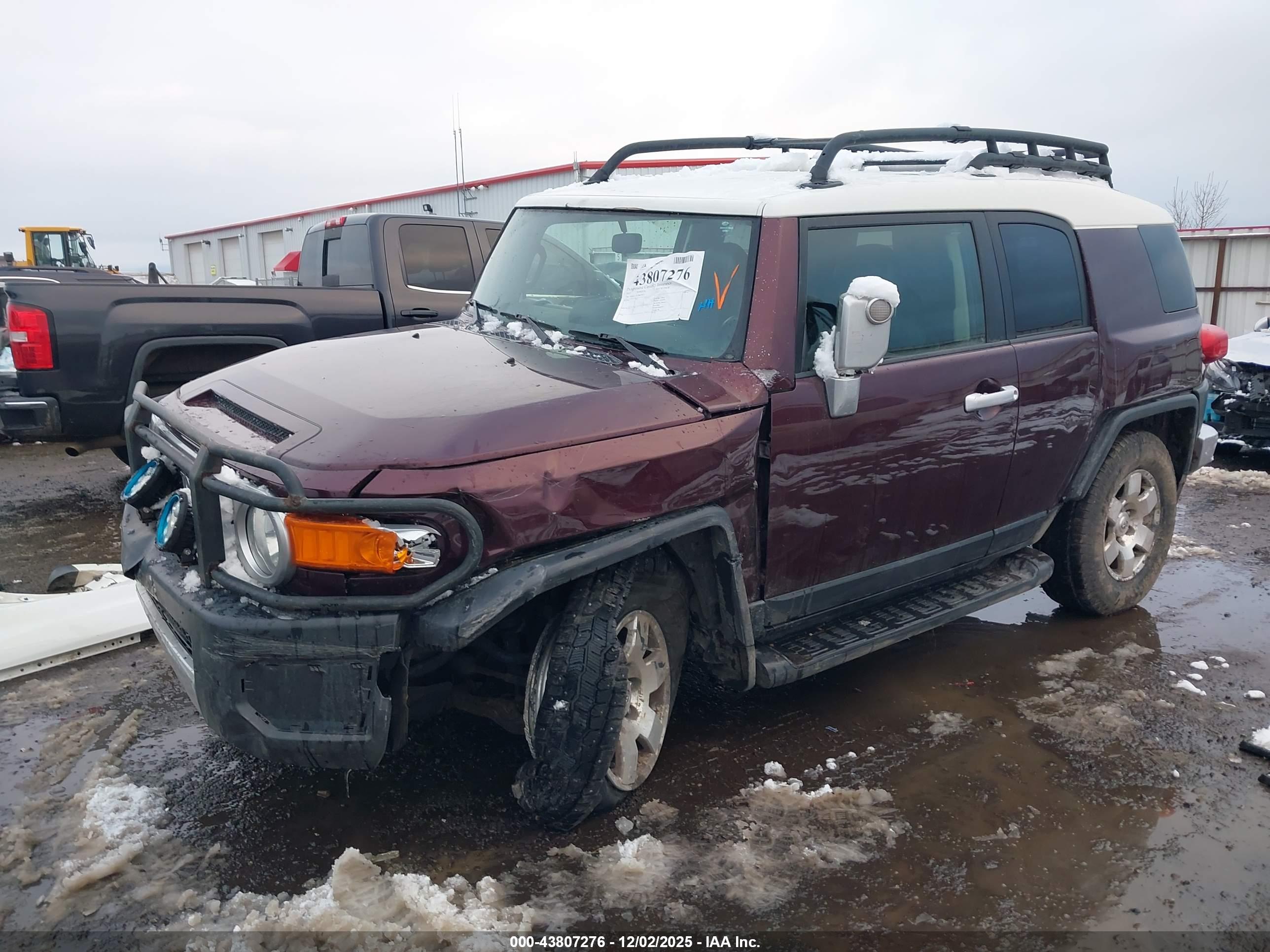 TOYOTA FJ image 2