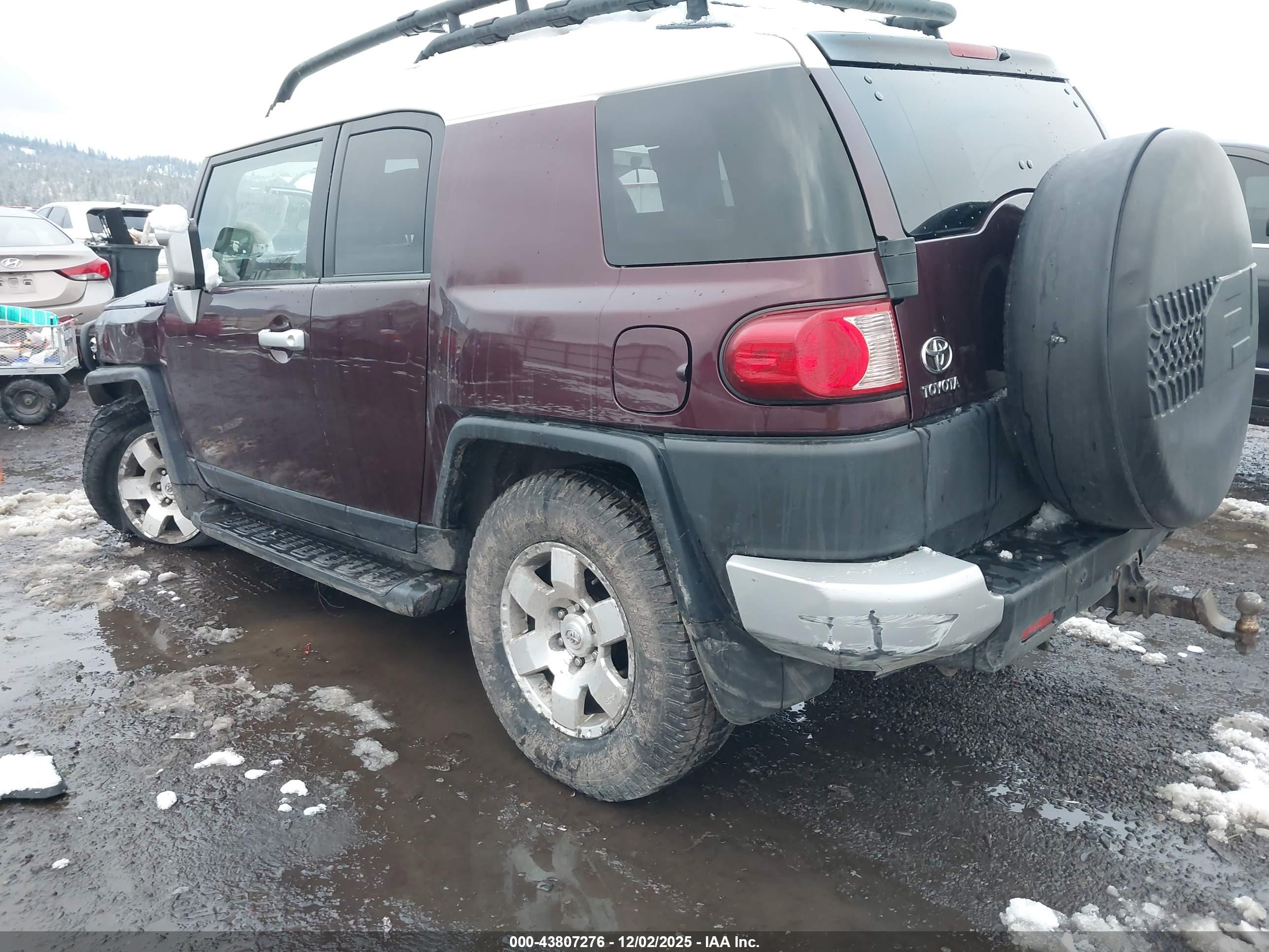 TOYOTA FJ image 3