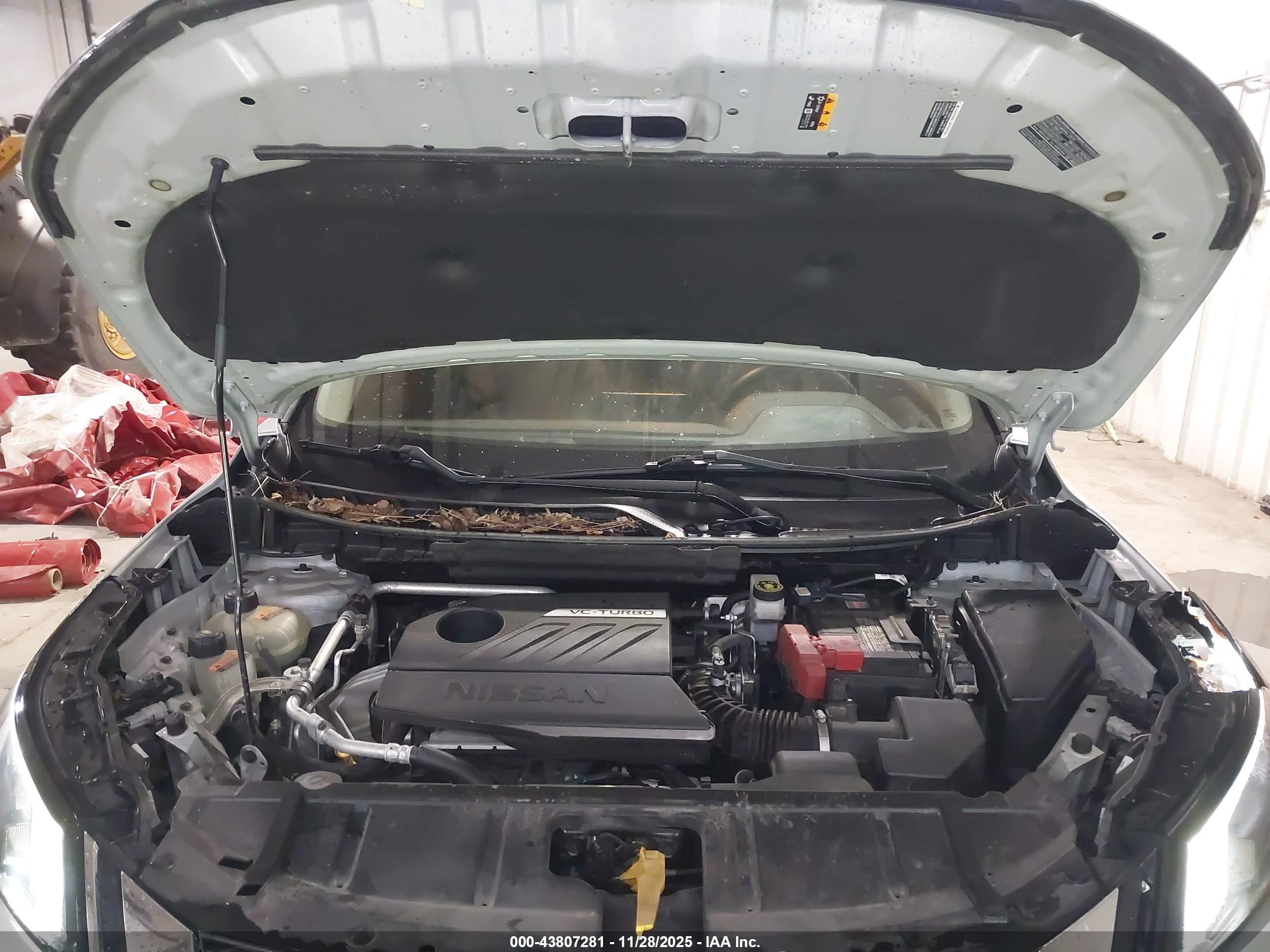 NISSAN ROGUE image 10