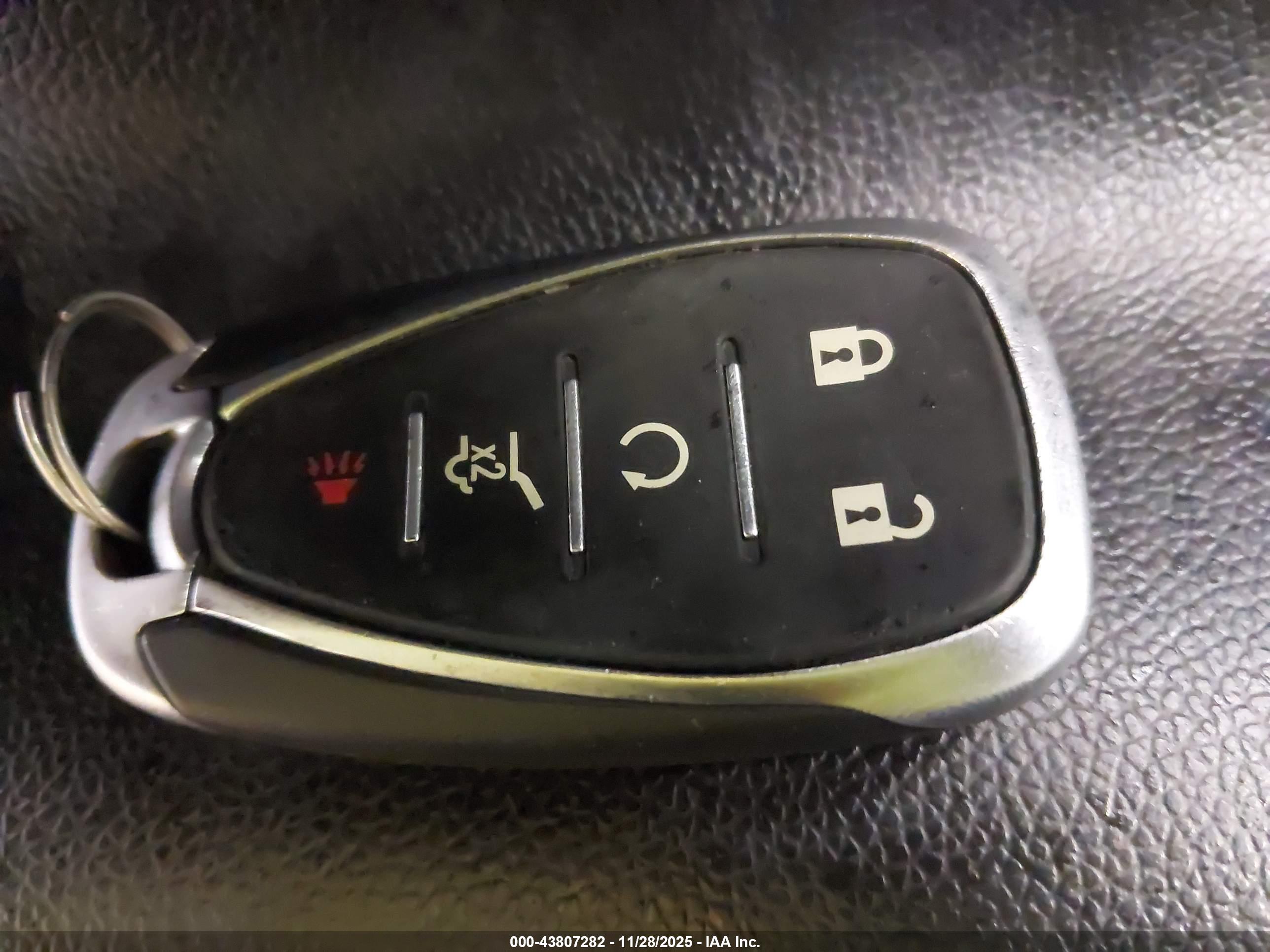 CHEVROLET EQUINOX image 11
