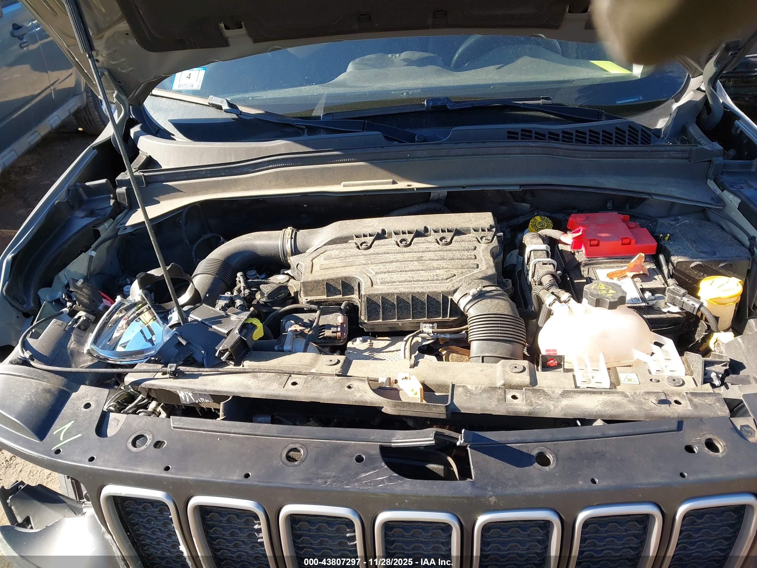 JEEP RENEGADE image 10