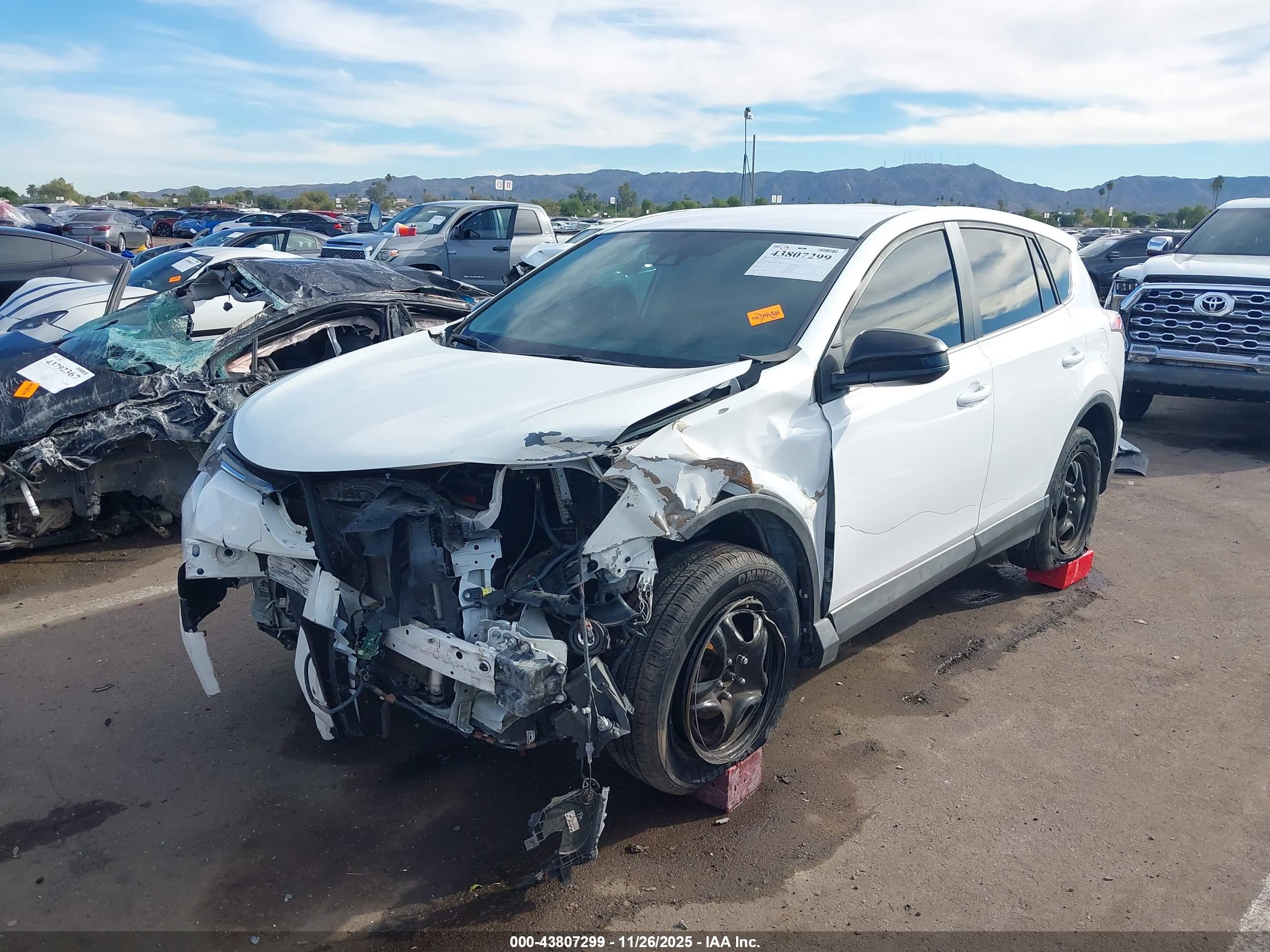 TOYOTA RAV4 image 6