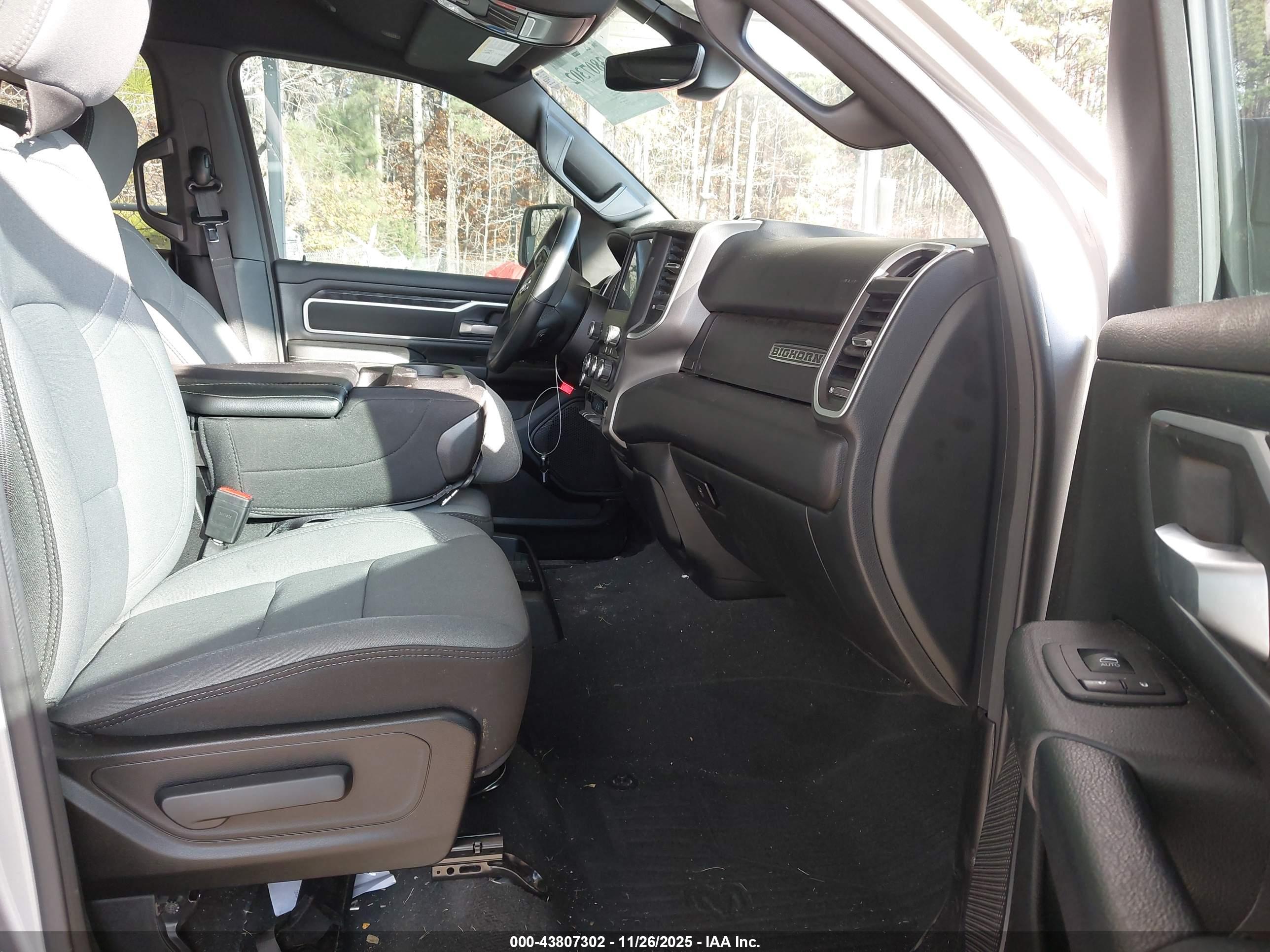 RAM 1500 image 5