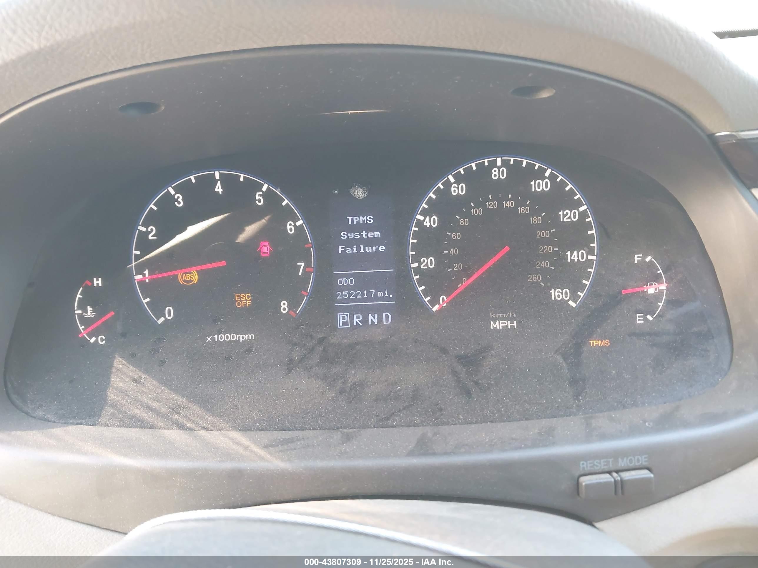 HYUNDAI AZERA image 7