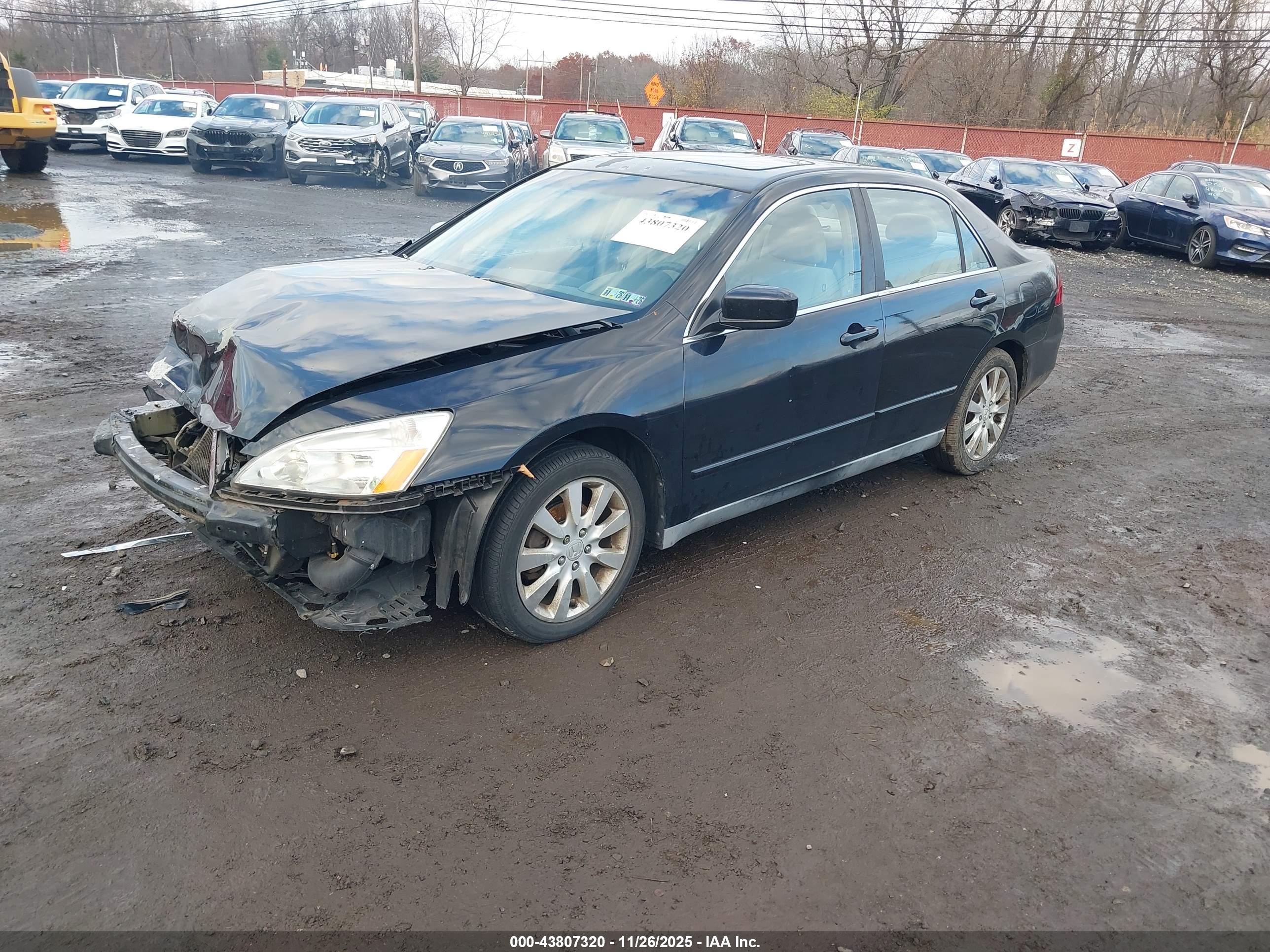 HONDA ACCORD image 2