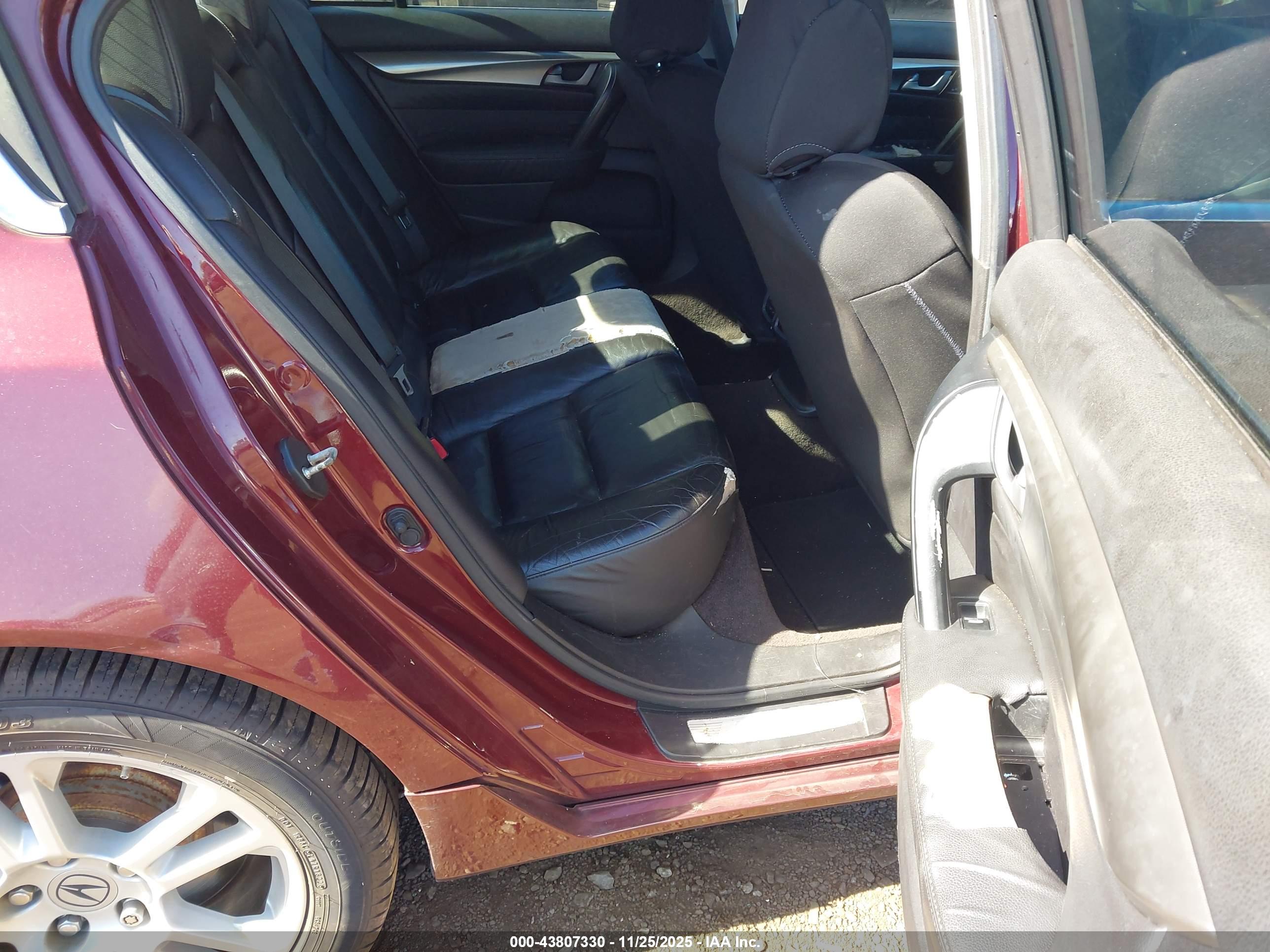 ACURA TL image 8
