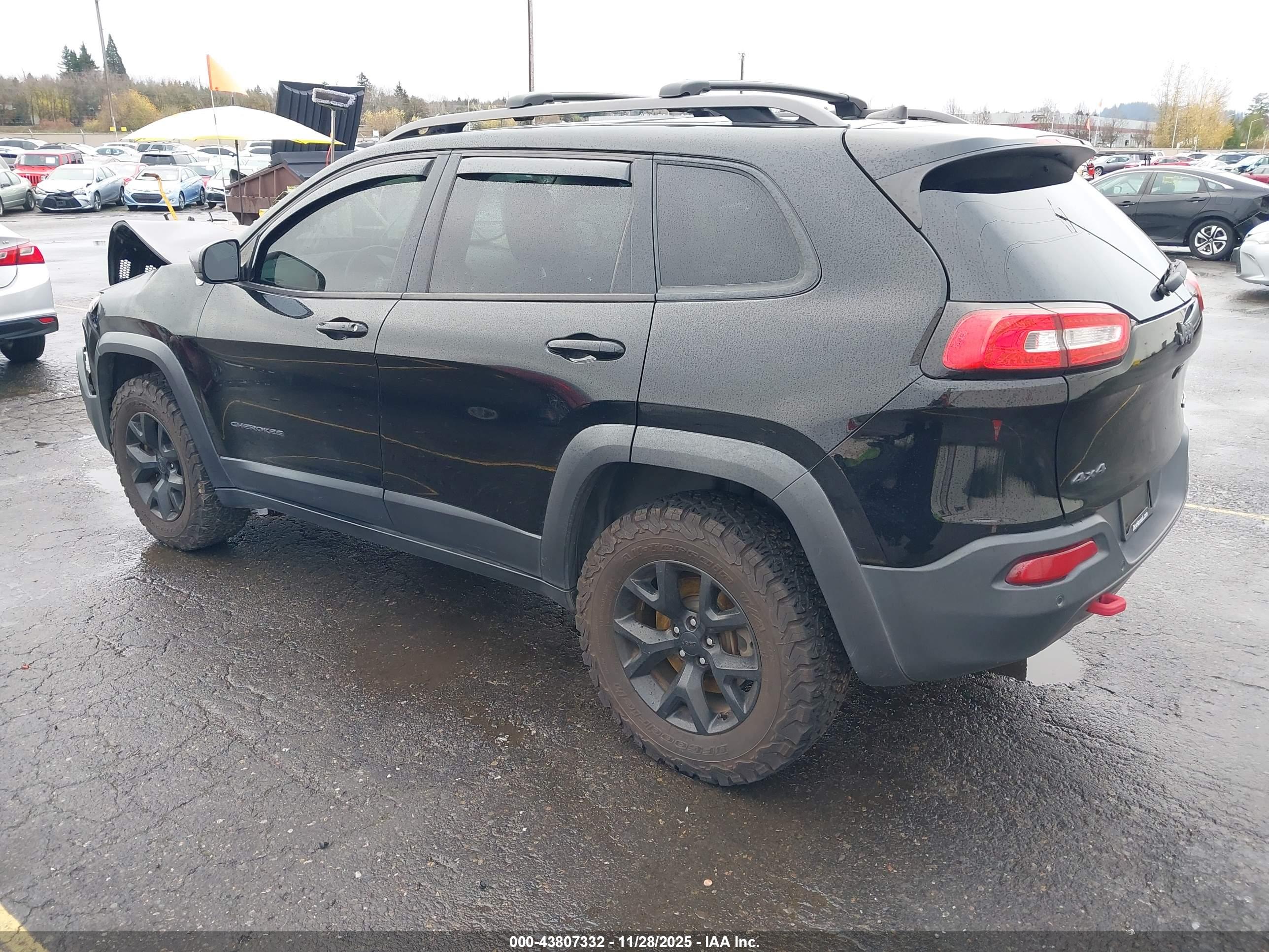 JEEP CHEROKEE image 3