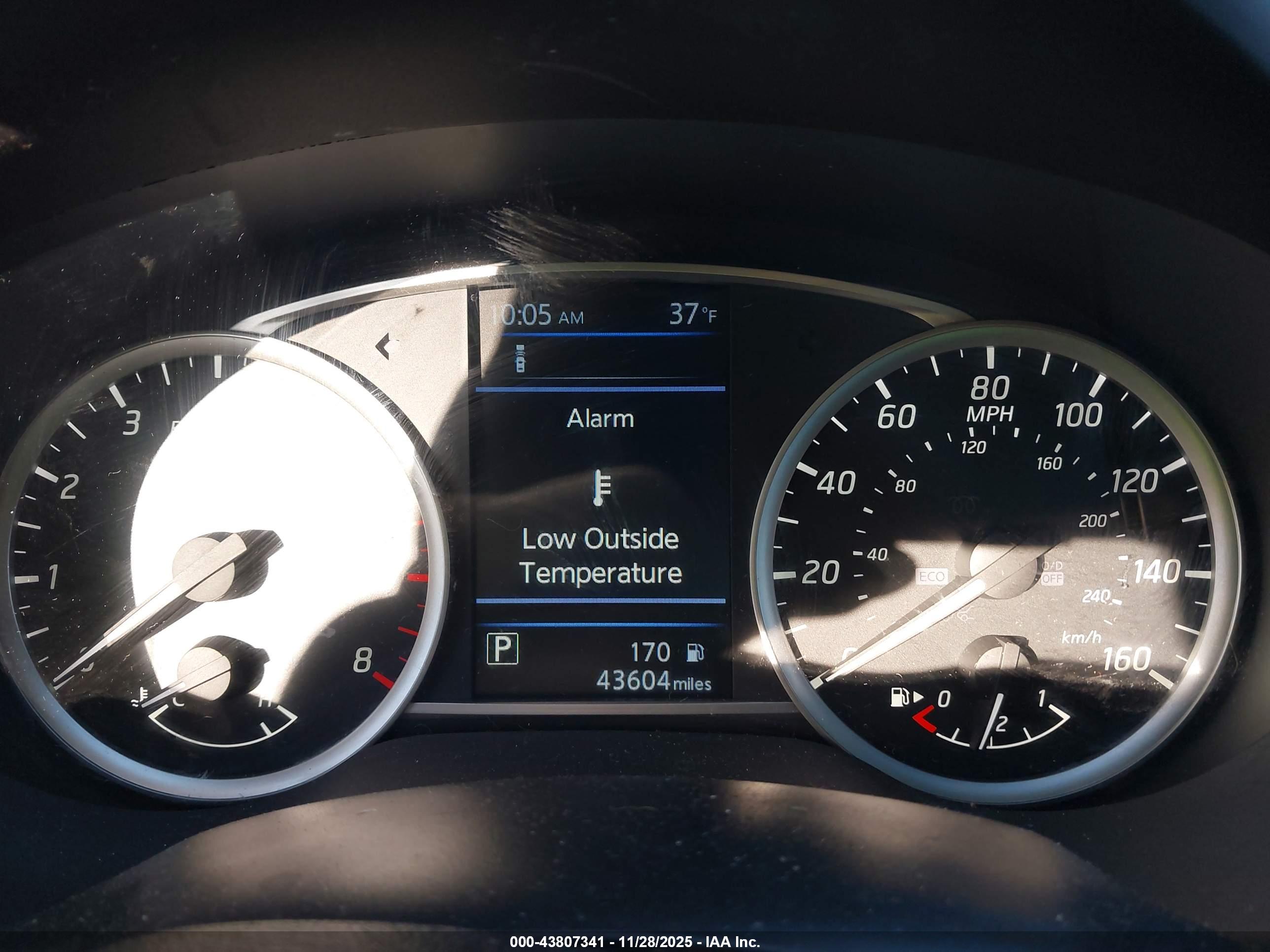NISSAN SENTRA image 7