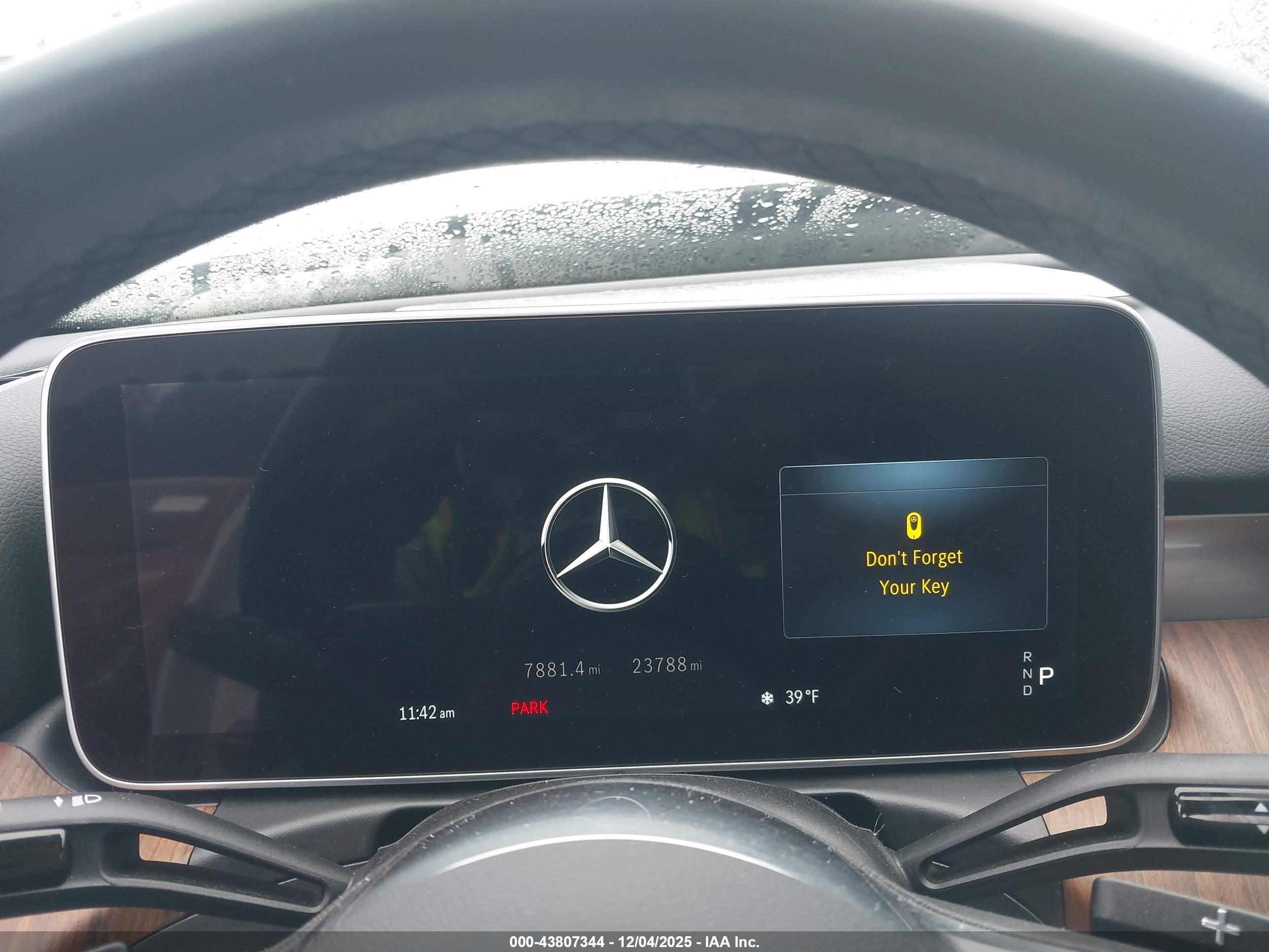 MERCEDES-BENZ C image 7