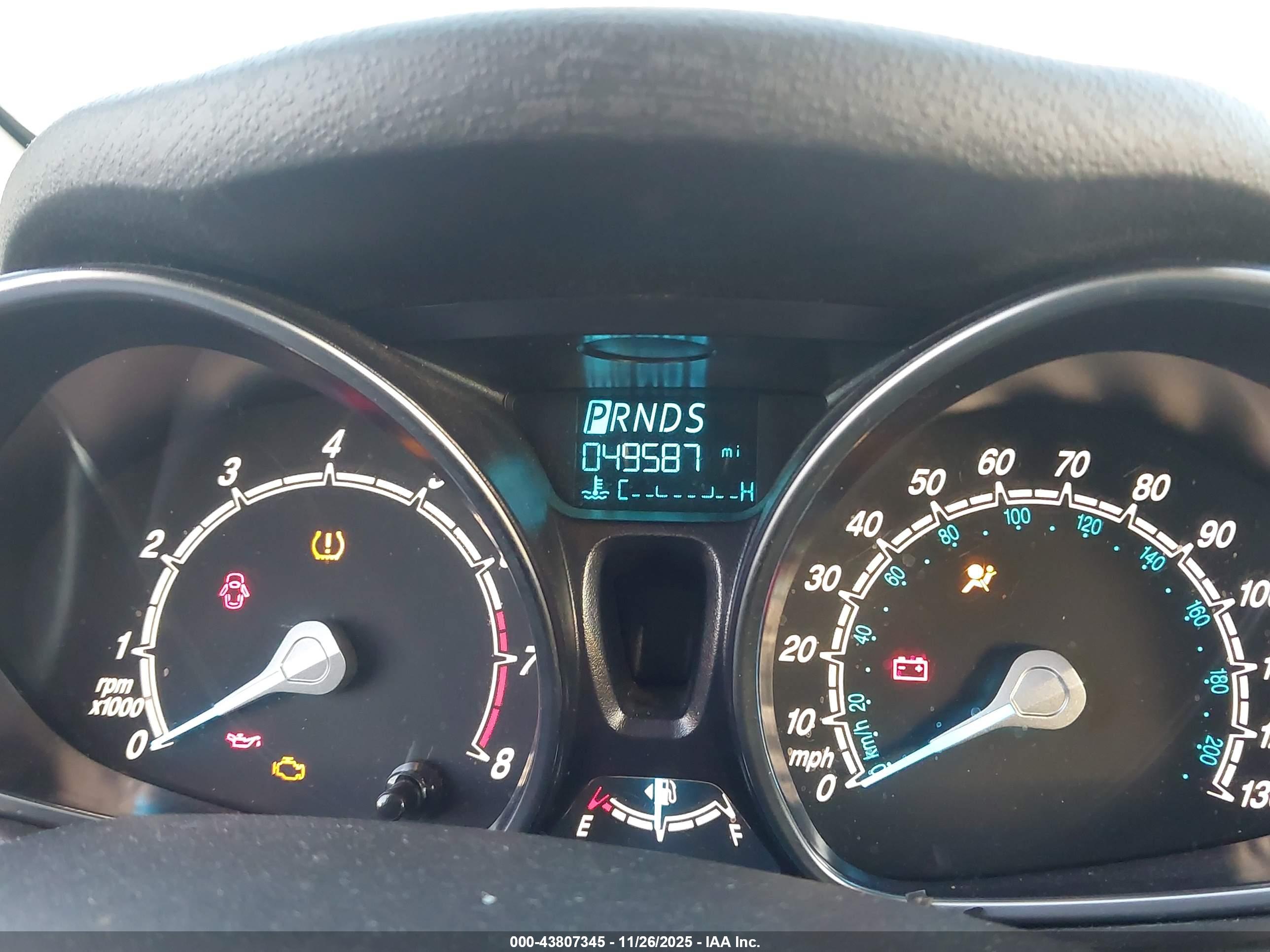 FORD FIESTA image 7