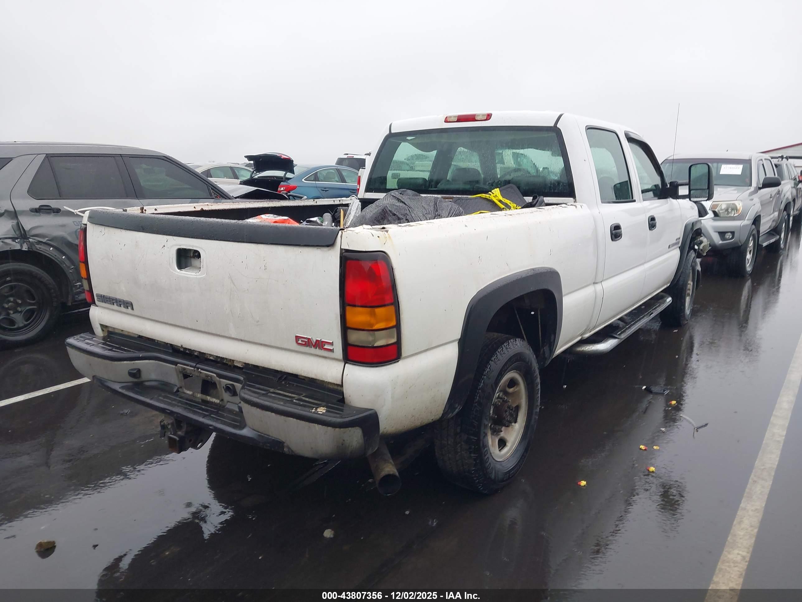 GMC SIERRA image 4