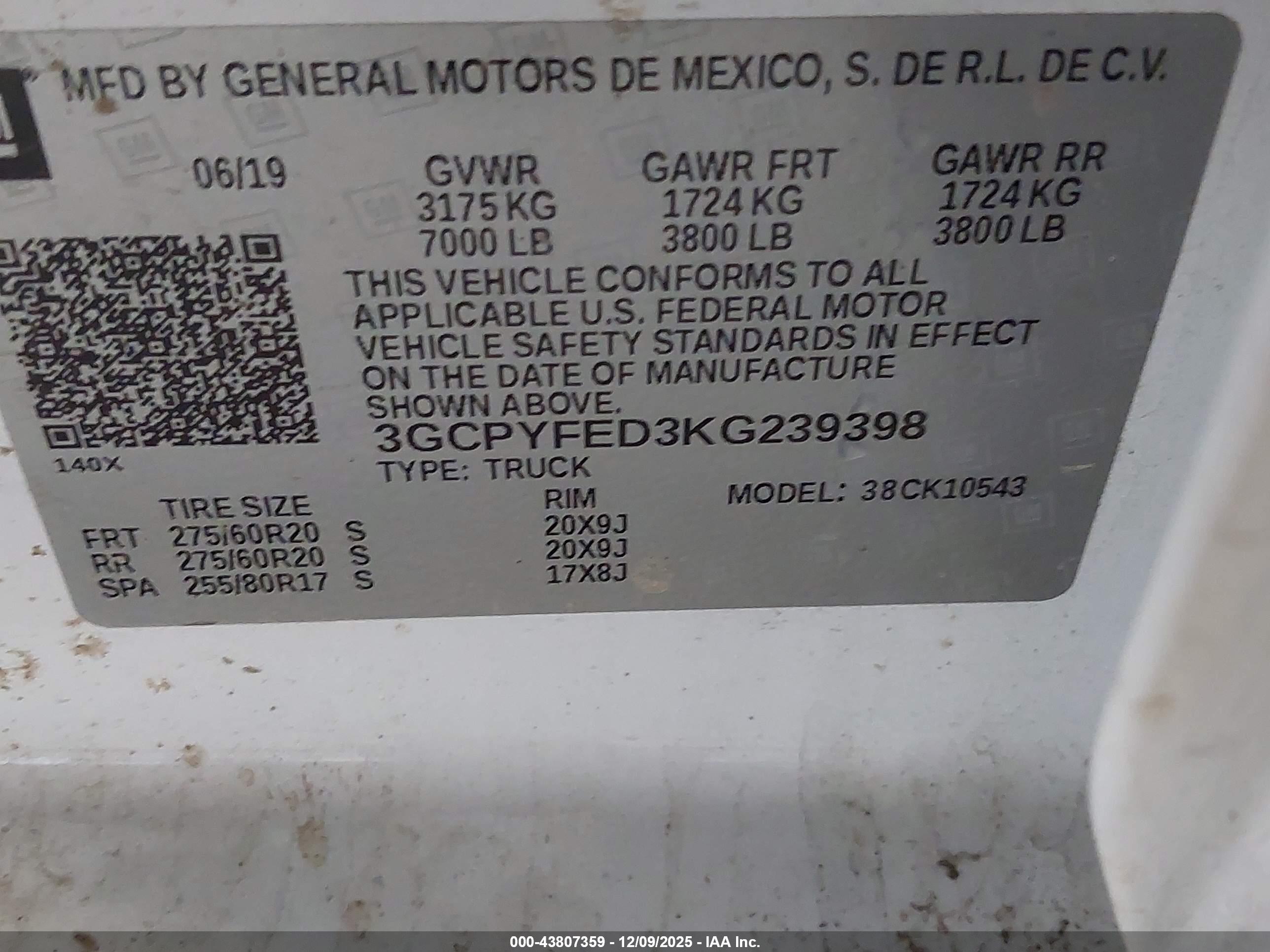 CHEVROLET SILVERADO image 9