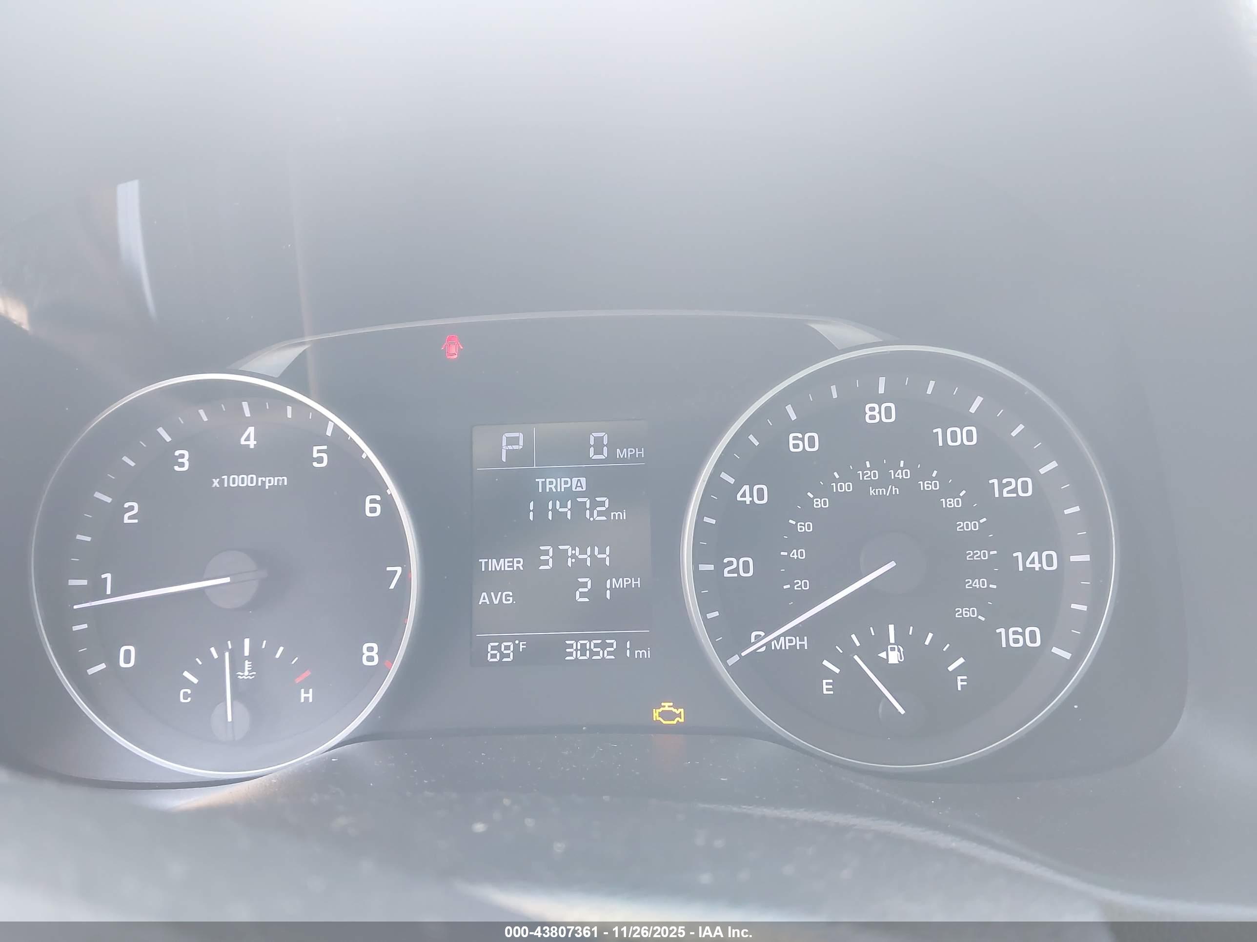 HYUNDAI ELANTRA image 7