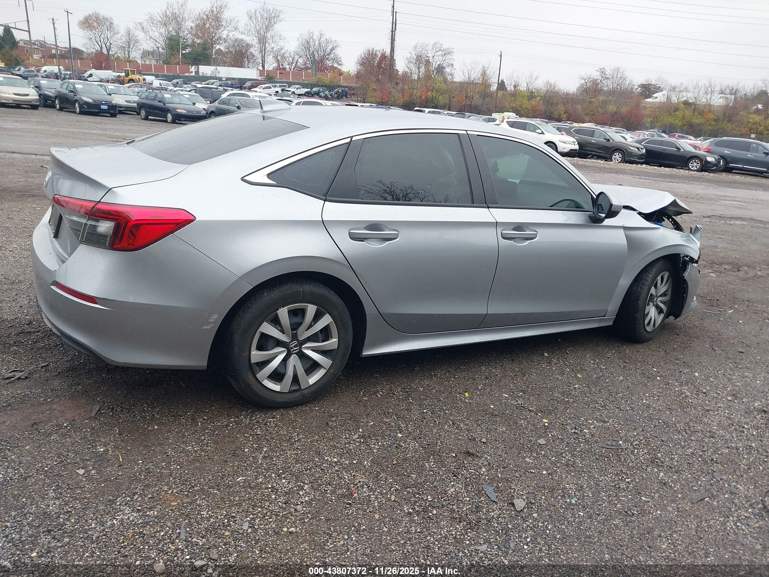 HONDA CIVIC image 4