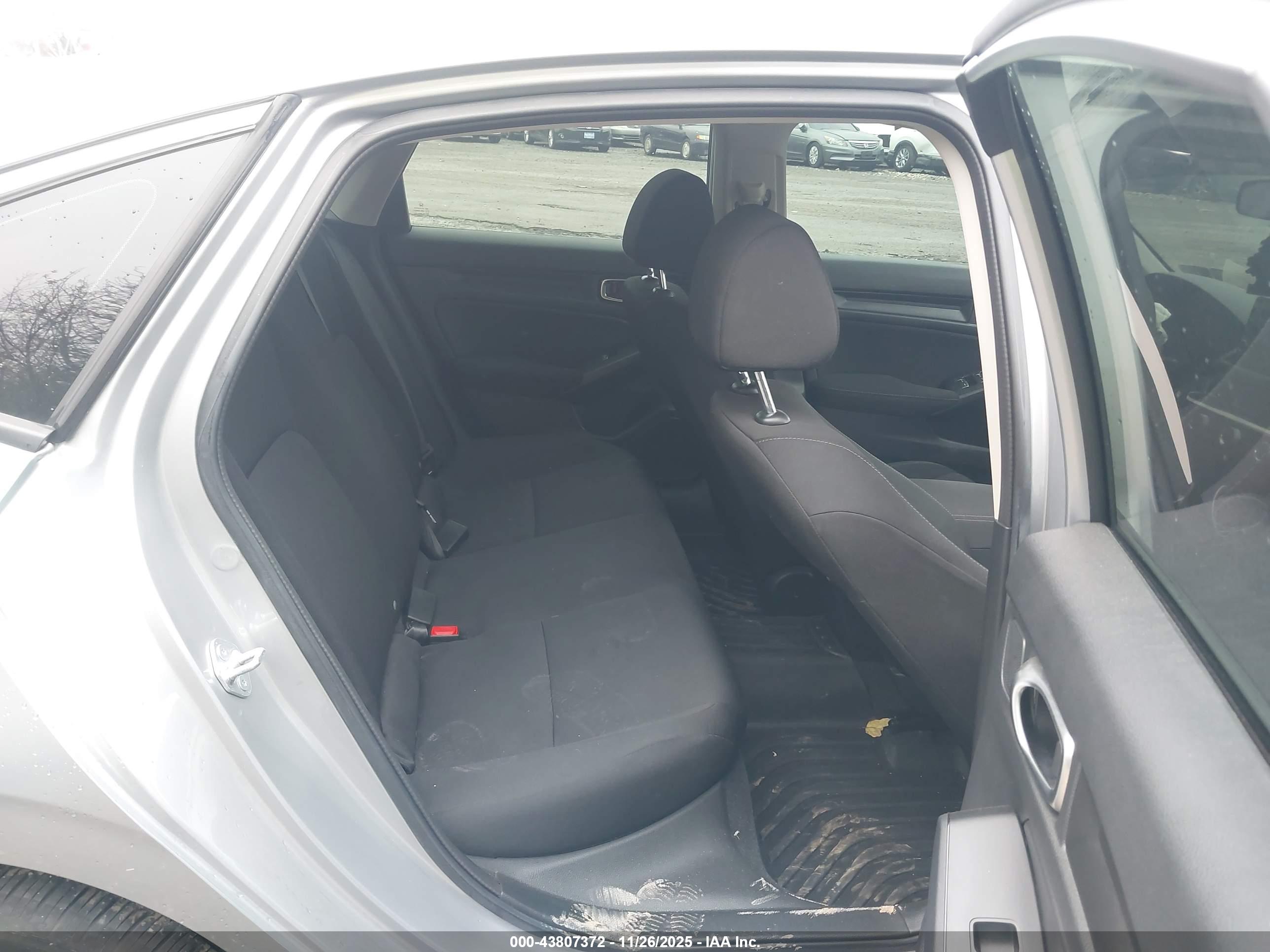 HONDA CIVIC image 8