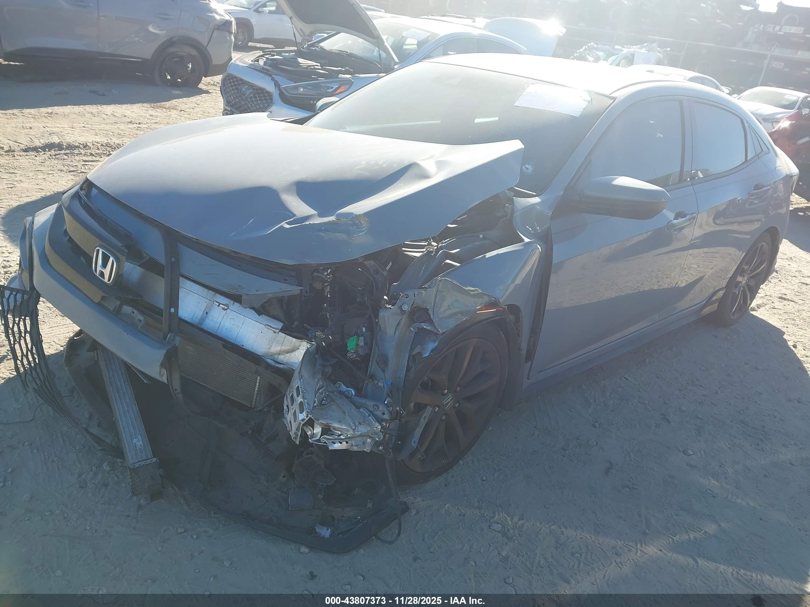 HONDA CIVIC image 2