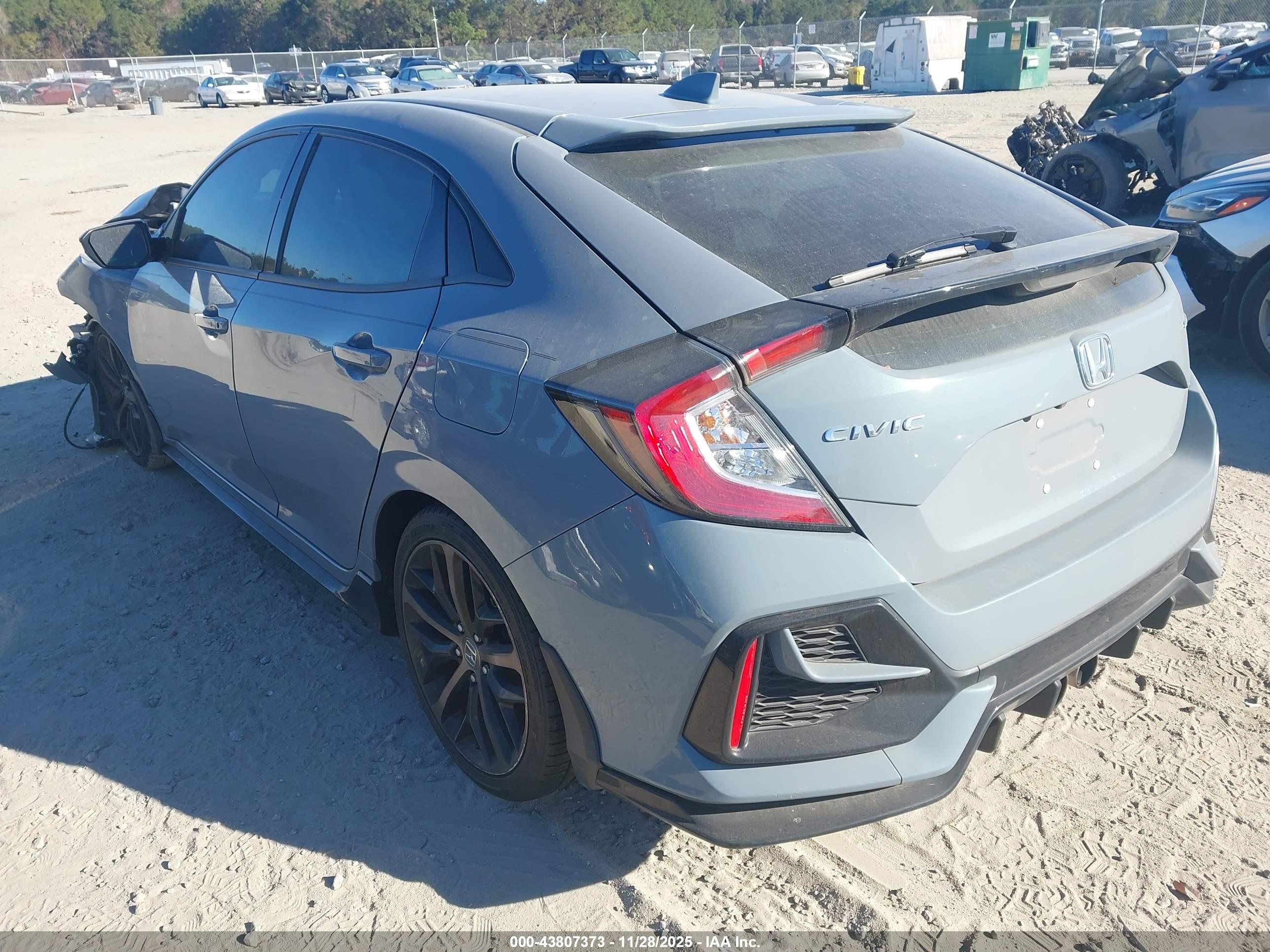 HONDA CIVIC image 3