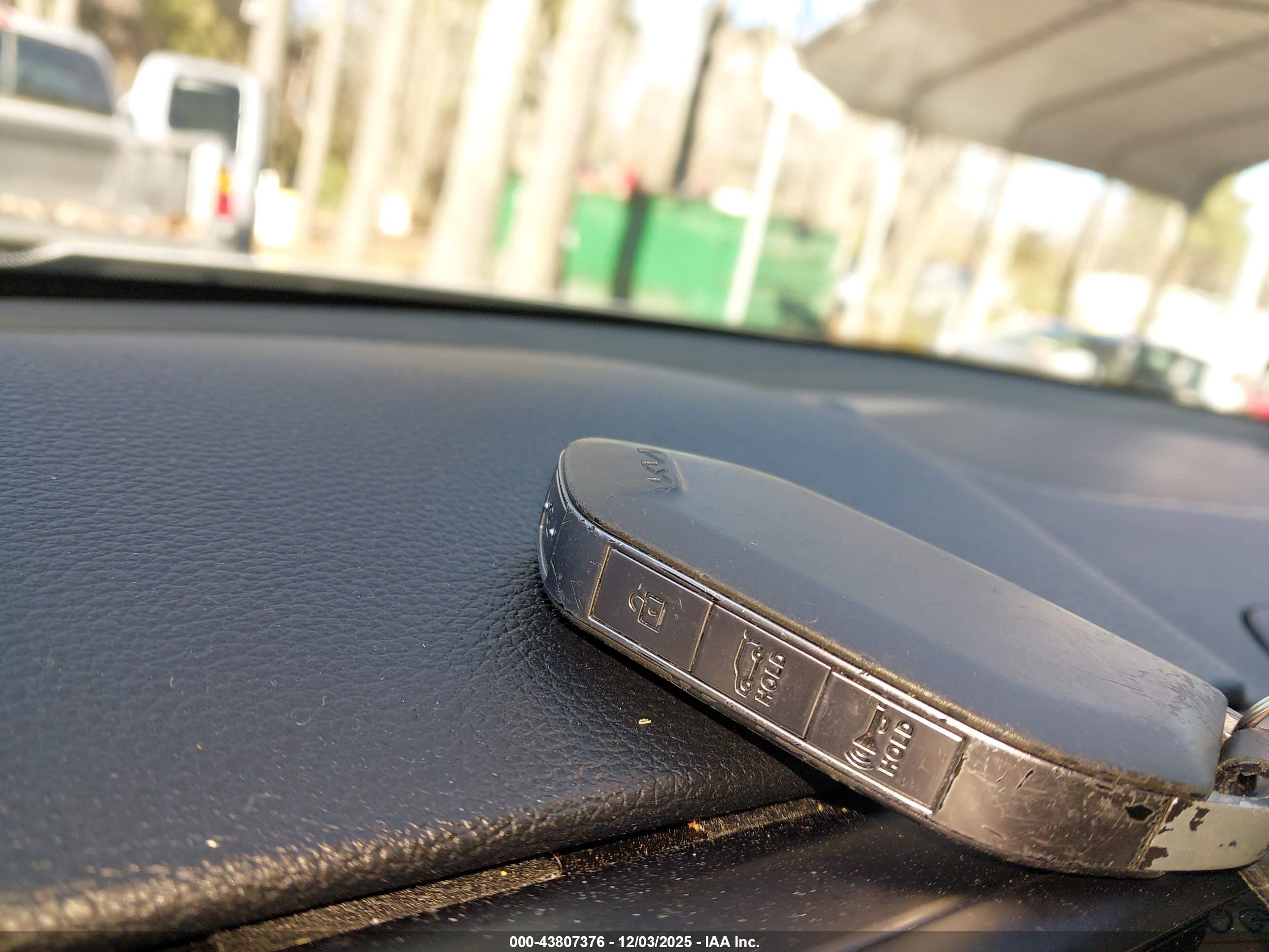 KIA TELLURIDE image 11