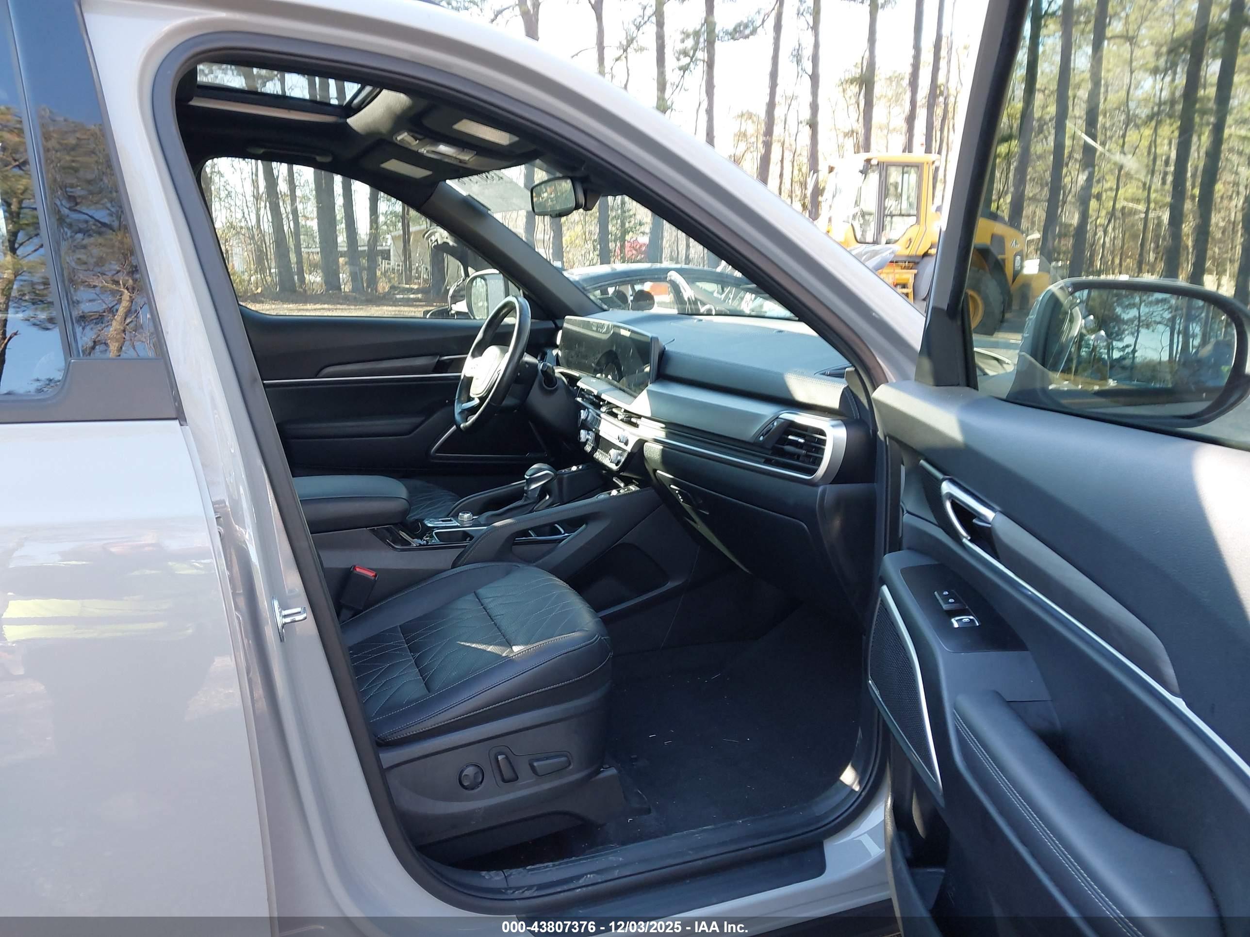 KIA TELLURIDE image 5