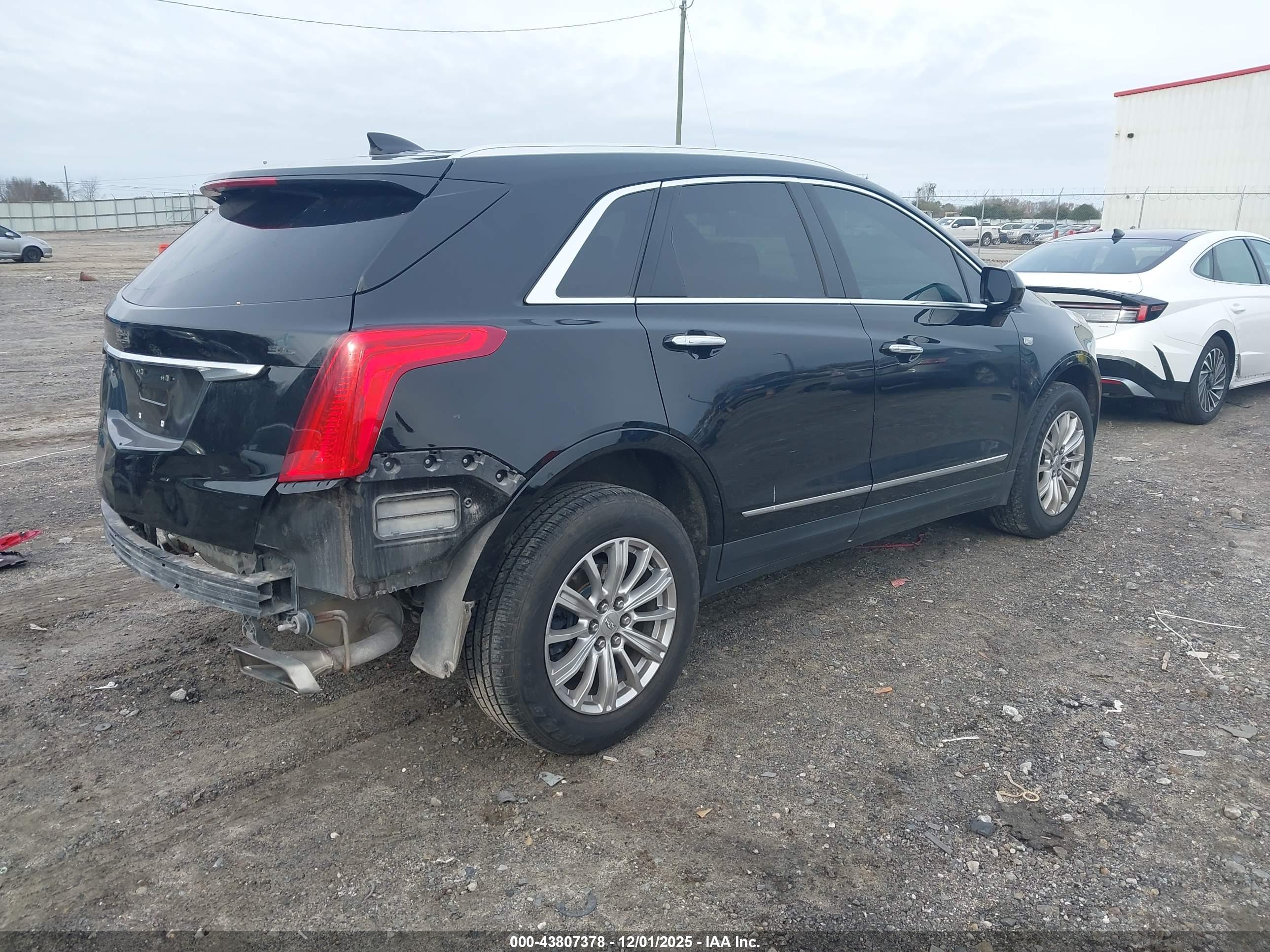 CADILLAC XT5 image 4