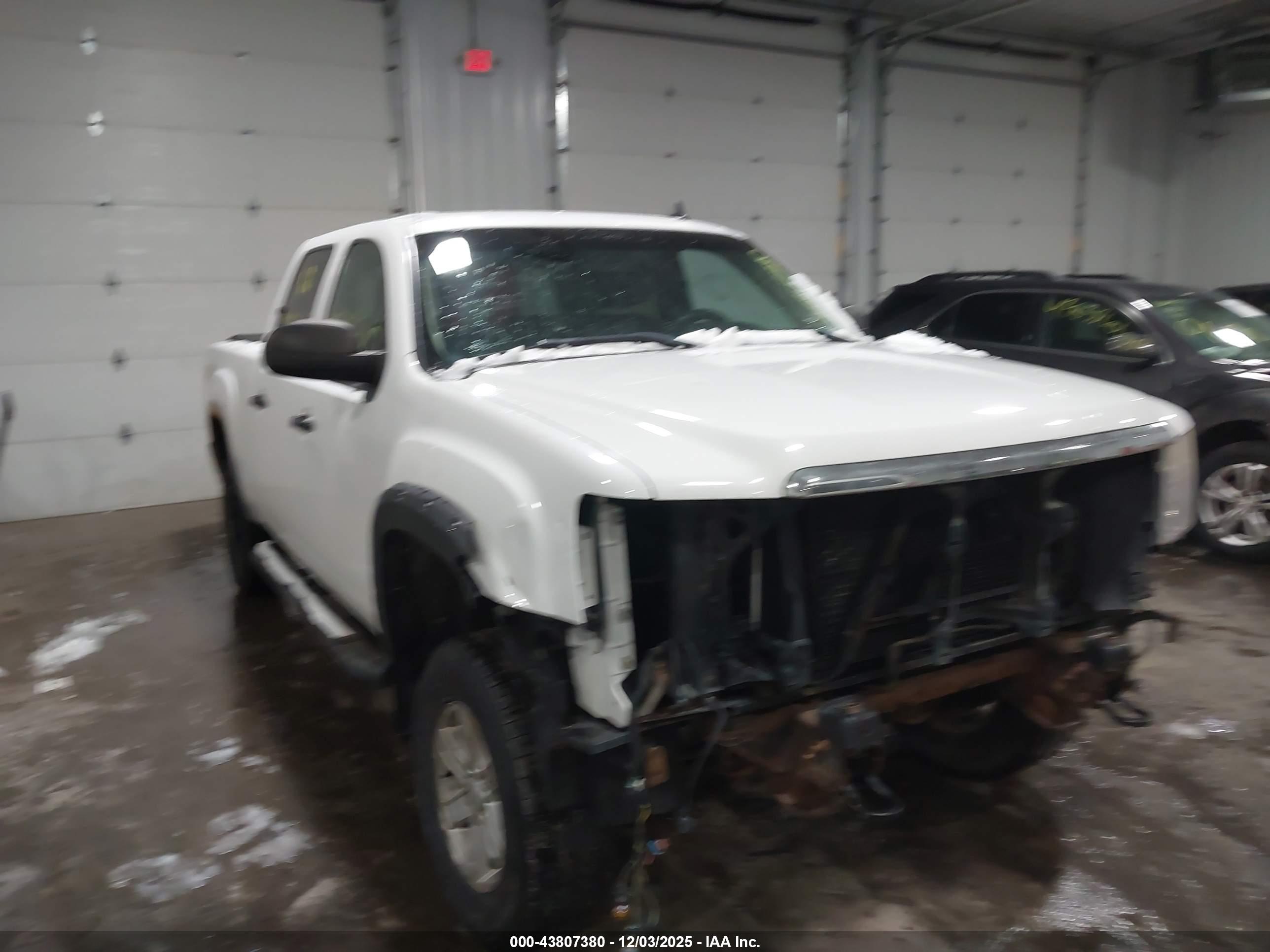 GMC SIERRA image 6