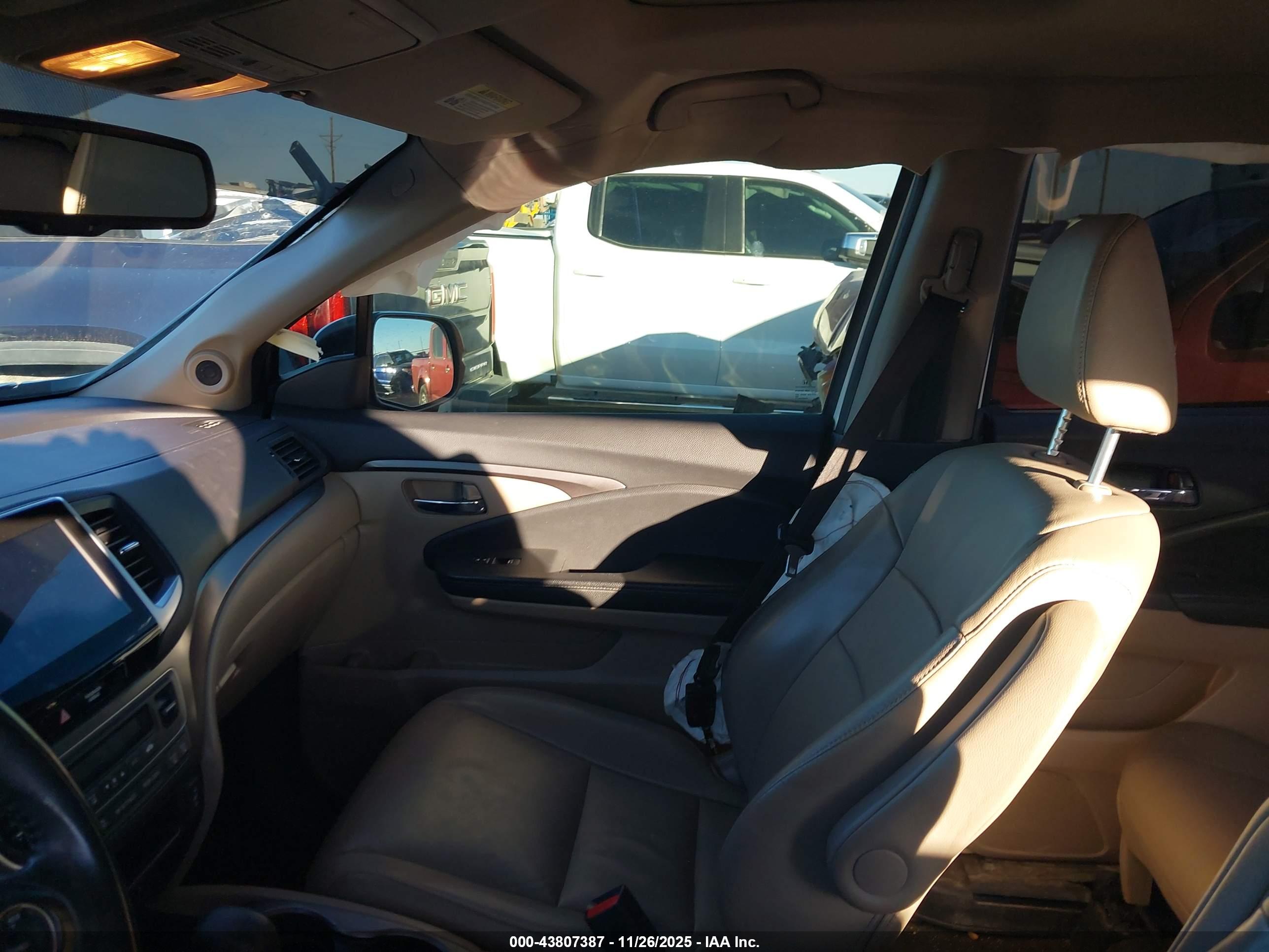 HONDA PILOT image 5