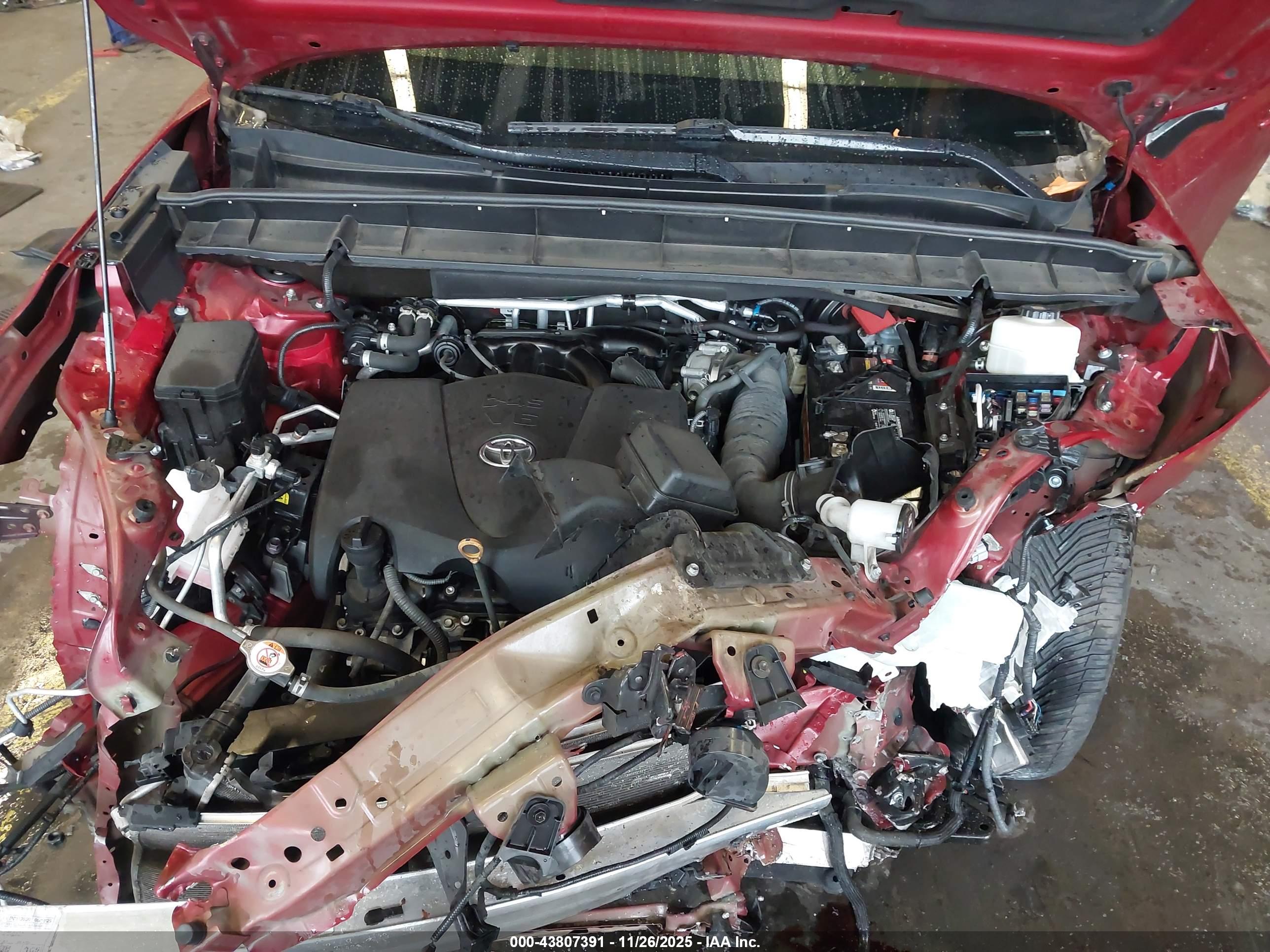 TOYOTA HIGHLANDER image 10