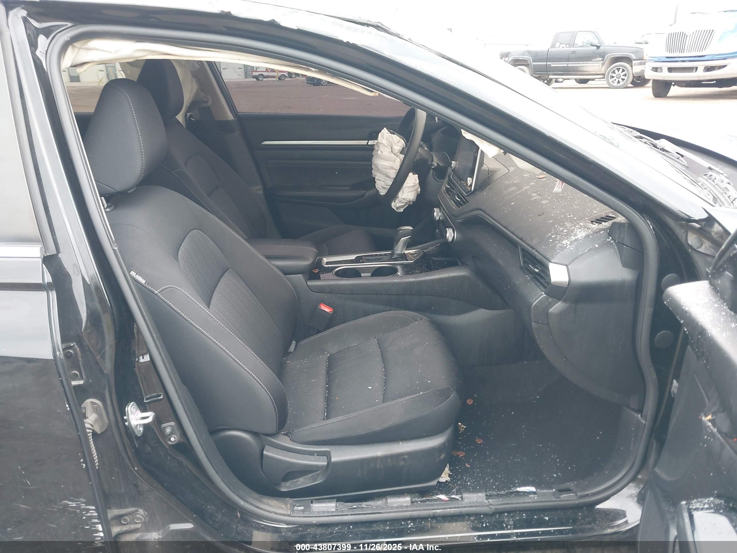 NISSAN ALTIMA image 5