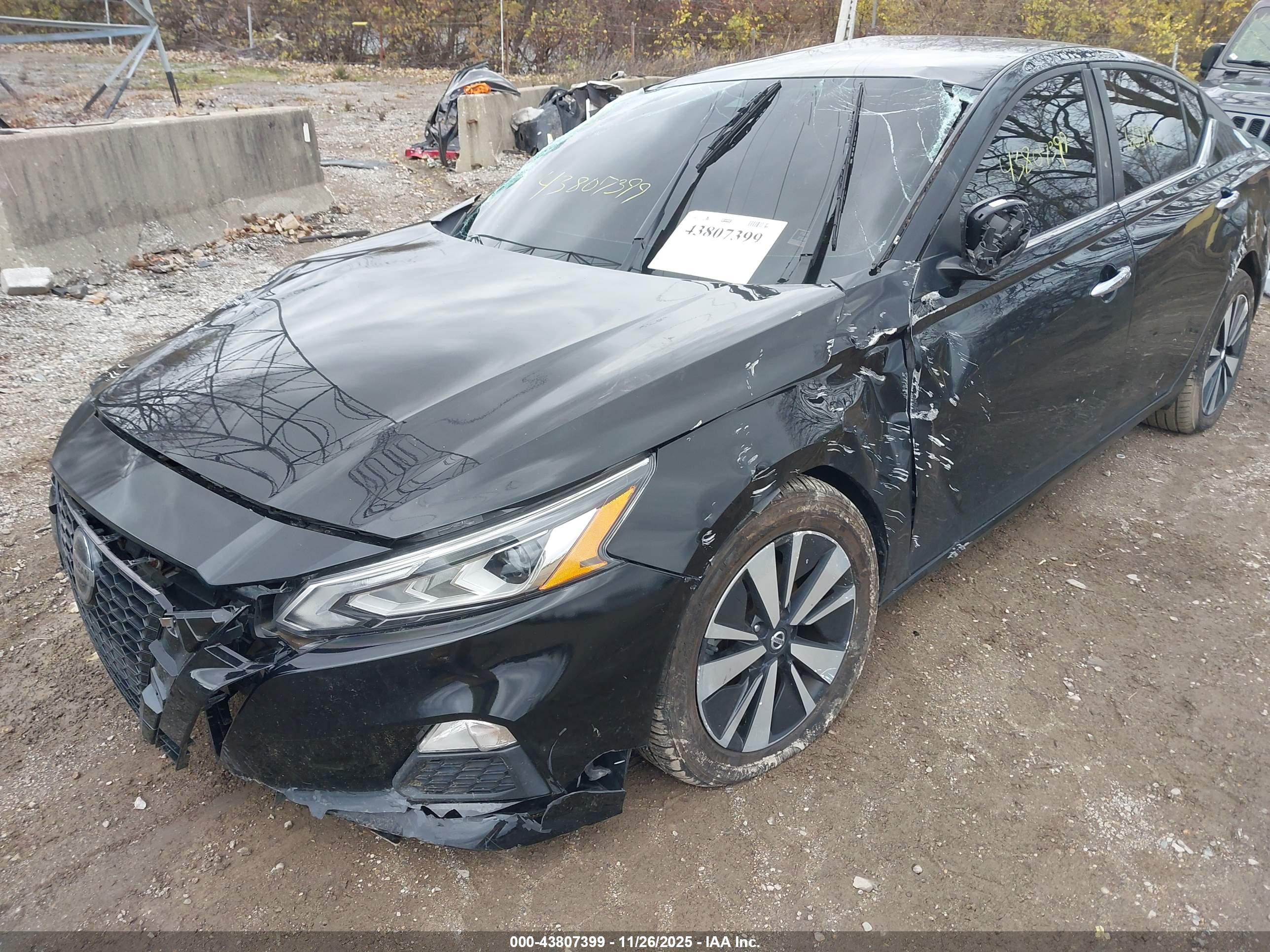 NISSAN ALTIMA image 6