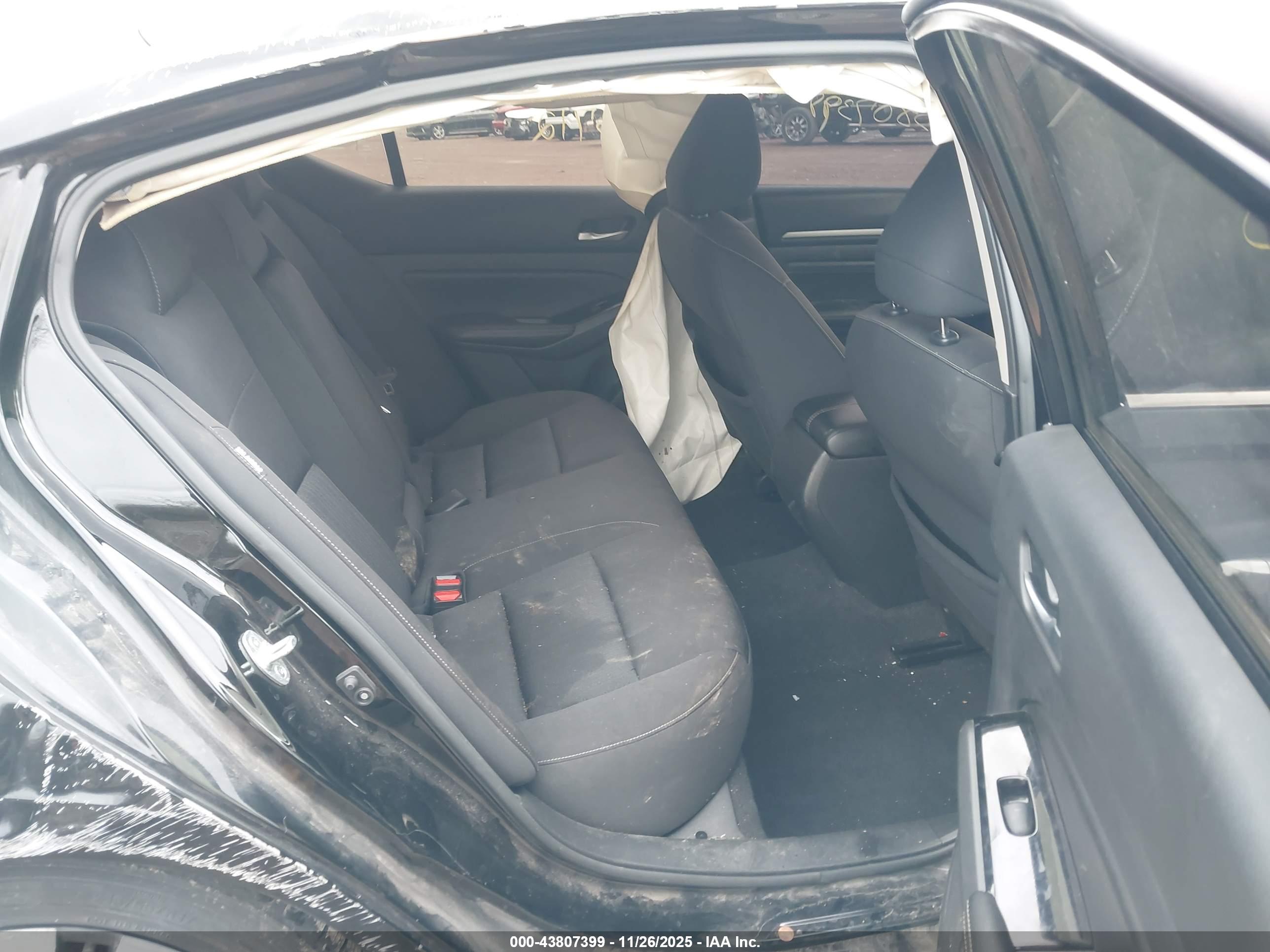 NISSAN ALTIMA image 8