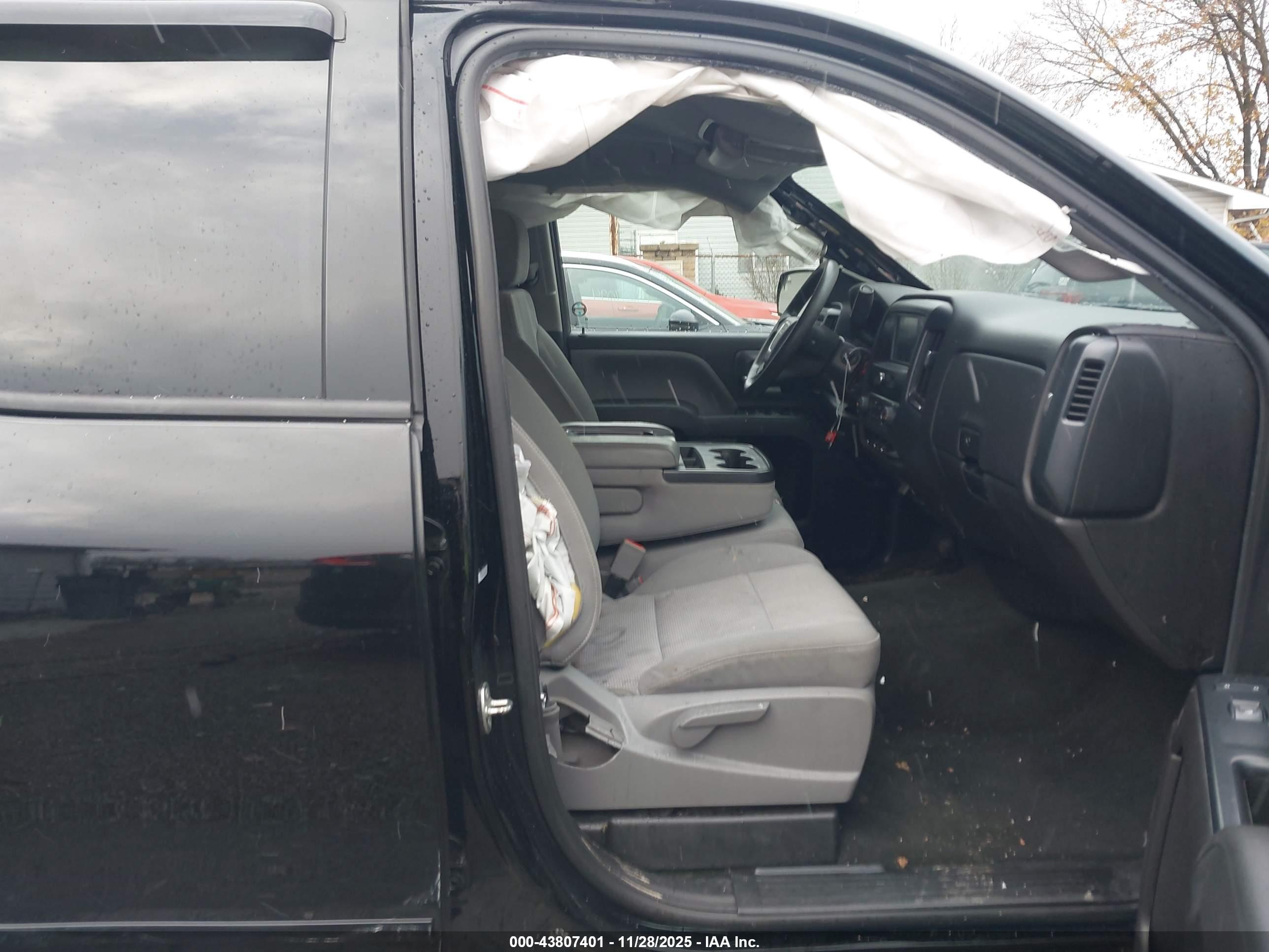GMC SIERRA image 5