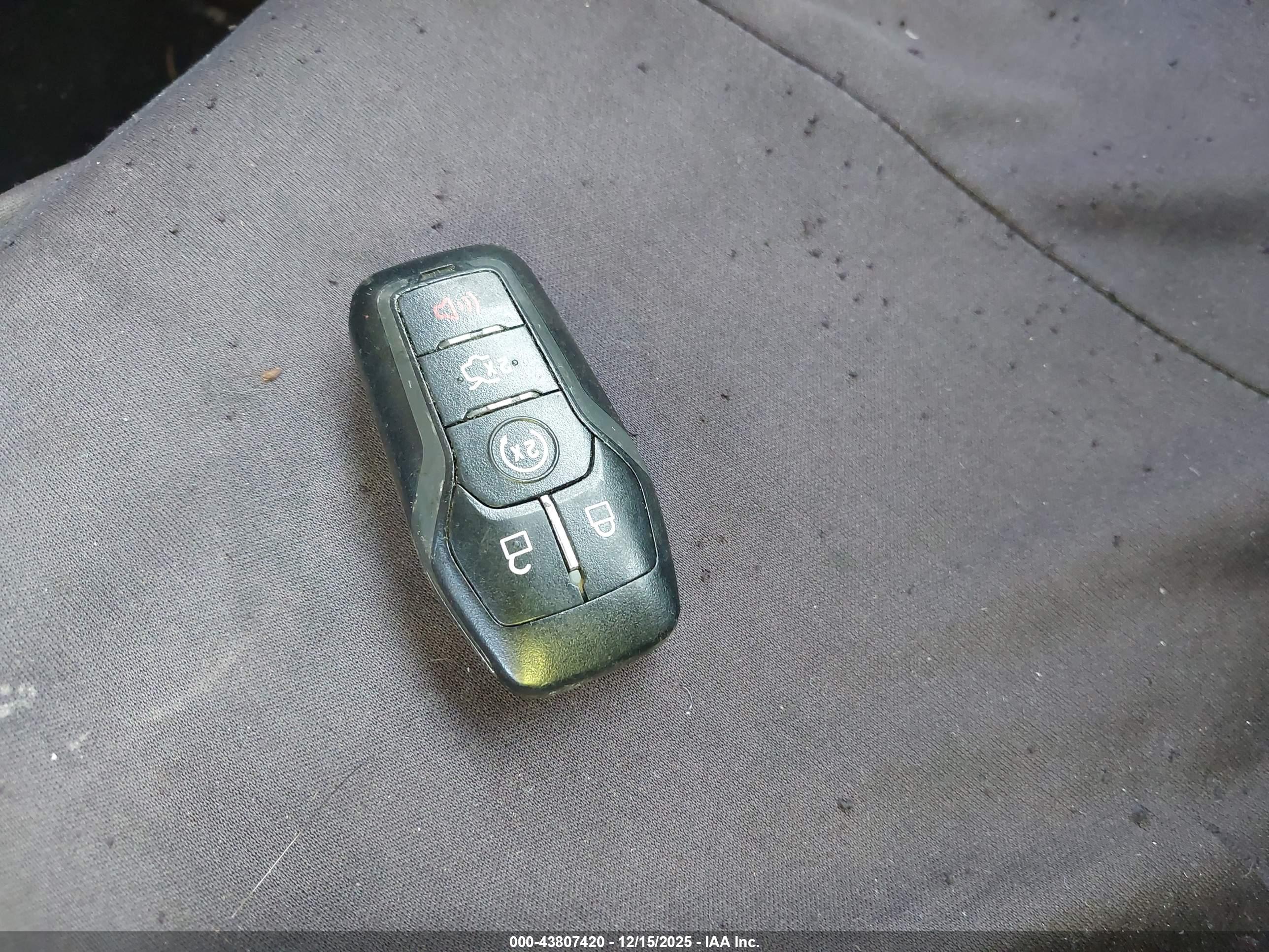 FORD MUSTANG image 11
