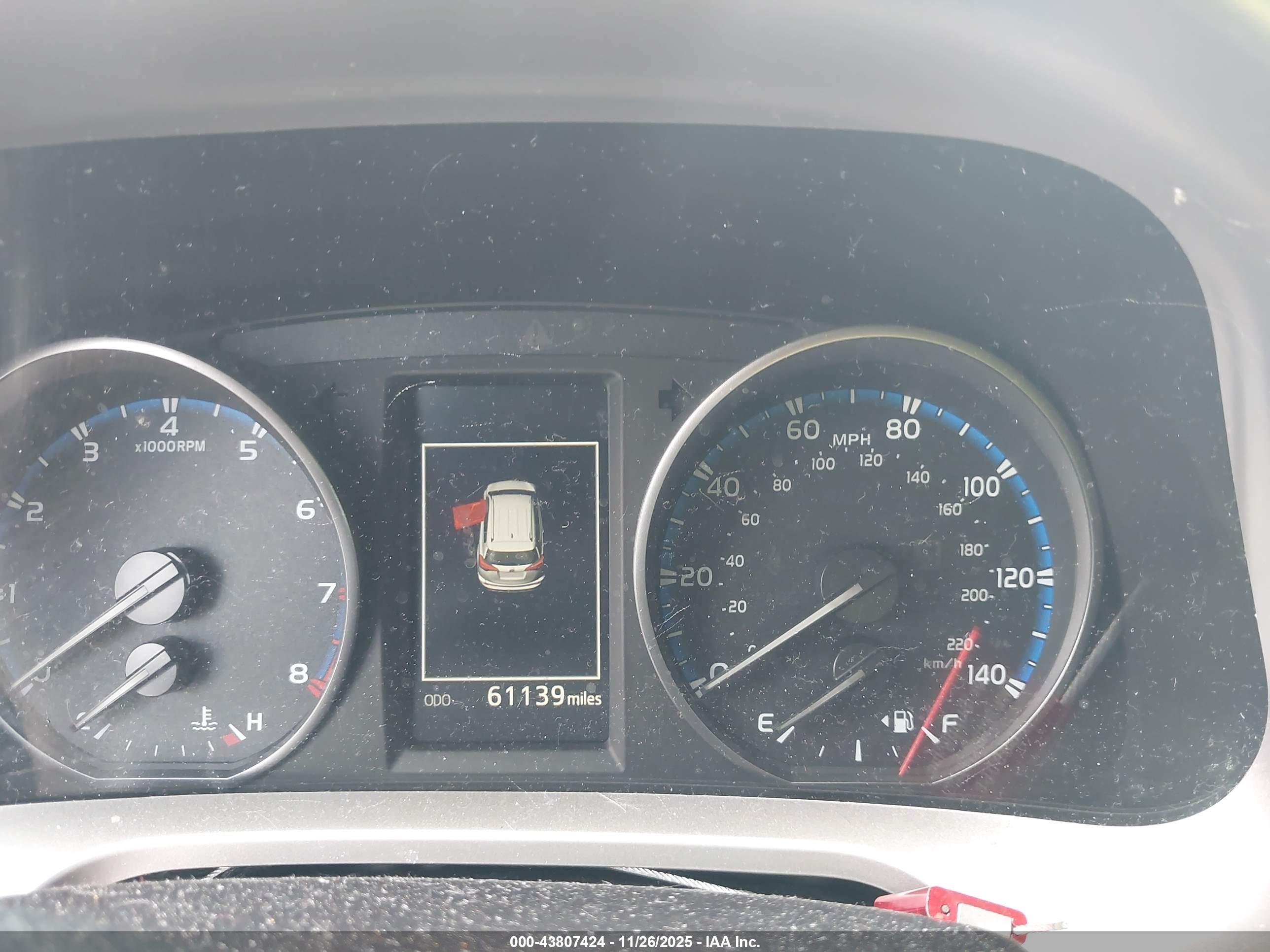 TOYOTA RAV4 image 7