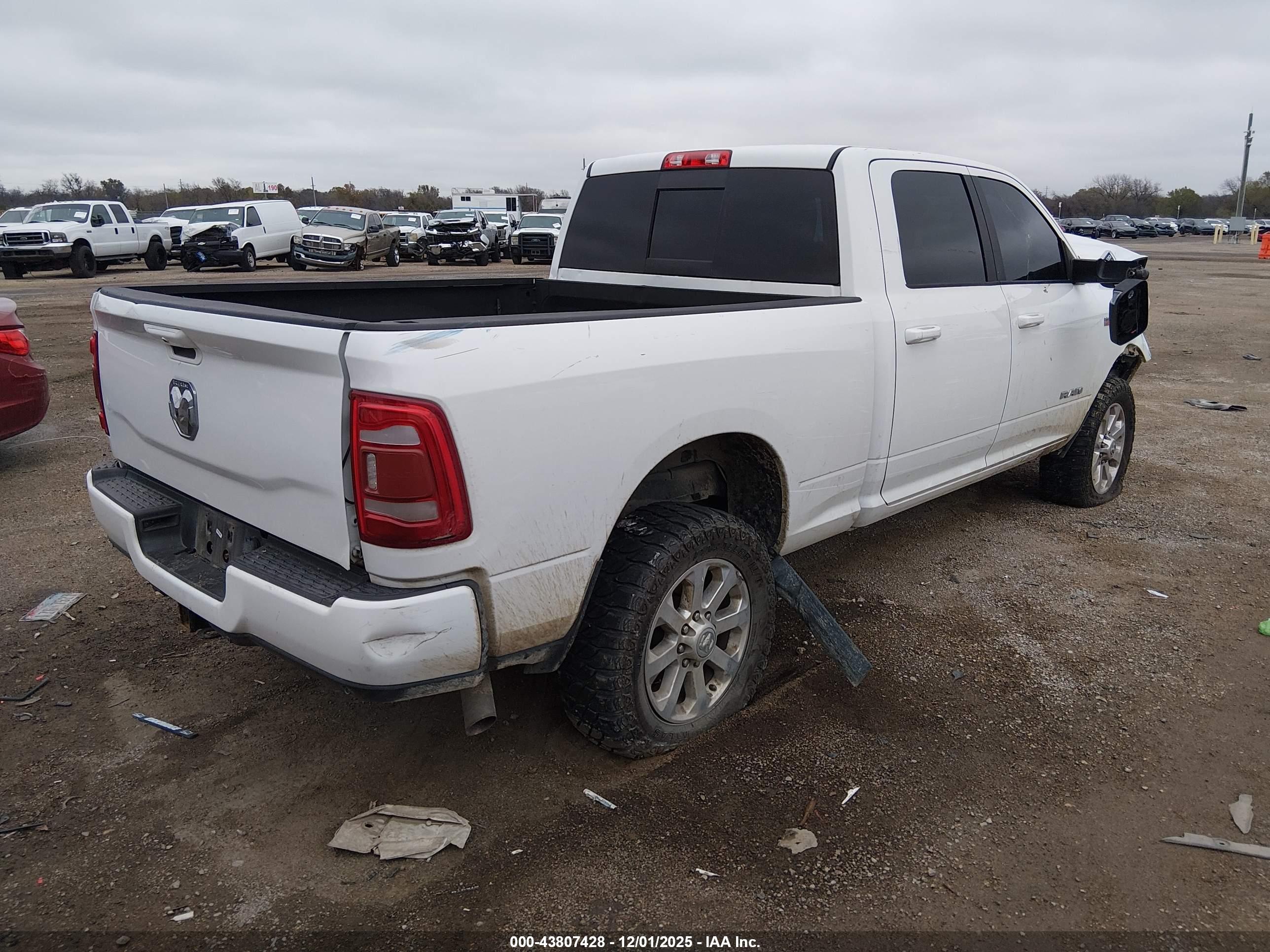 RAM 2500 image 4