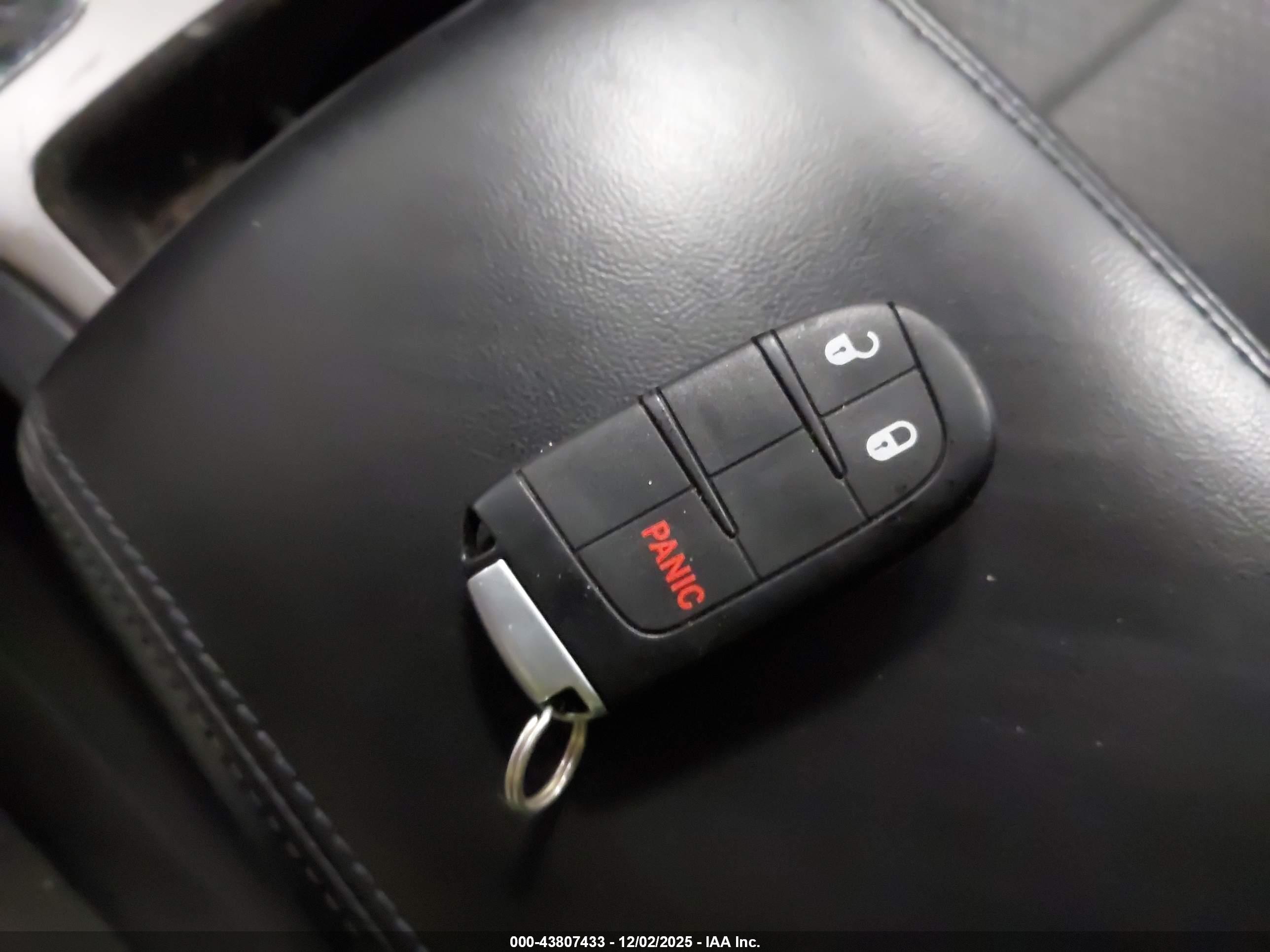 JEEP GRAND image 11