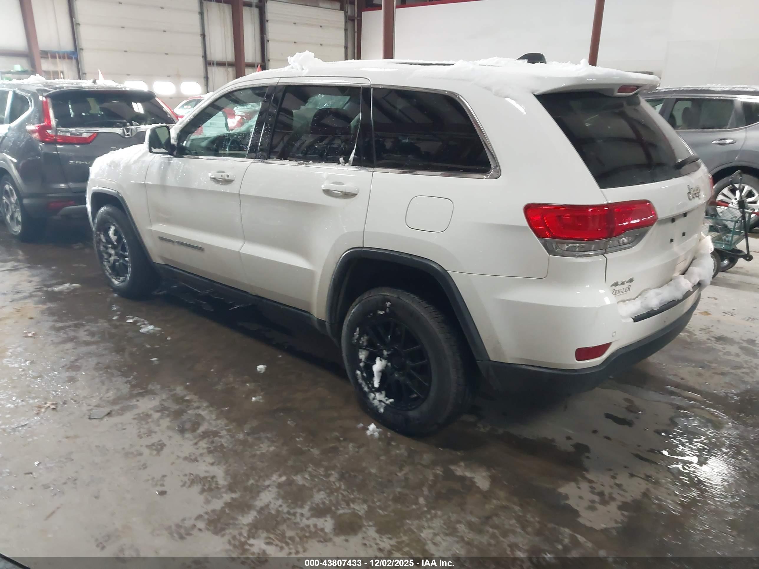 JEEP GRAND image 3