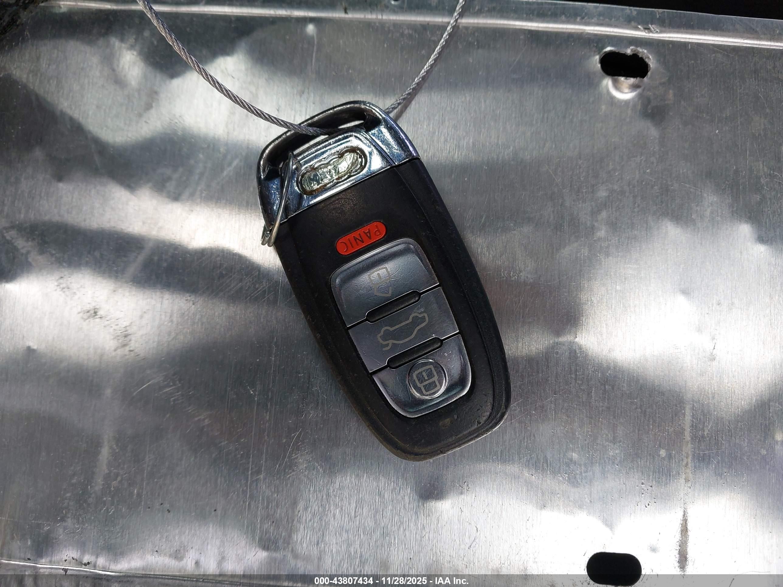 AUDI A4 image 11