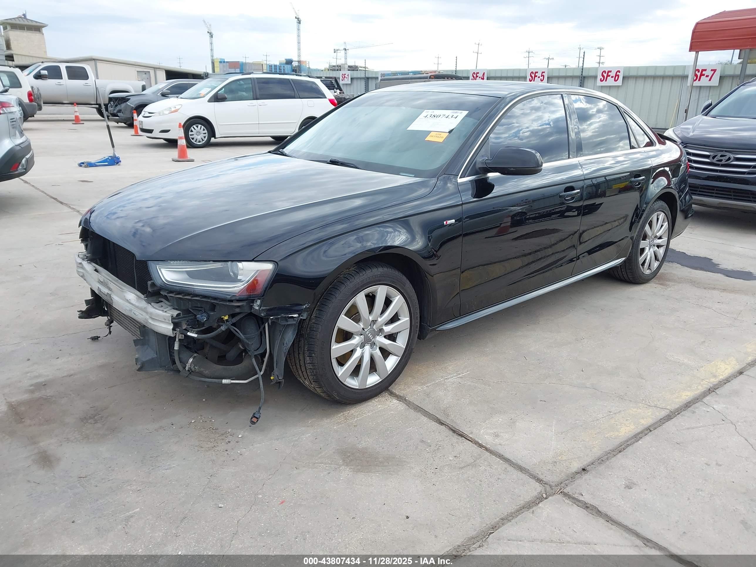 AUDI A4 image 2