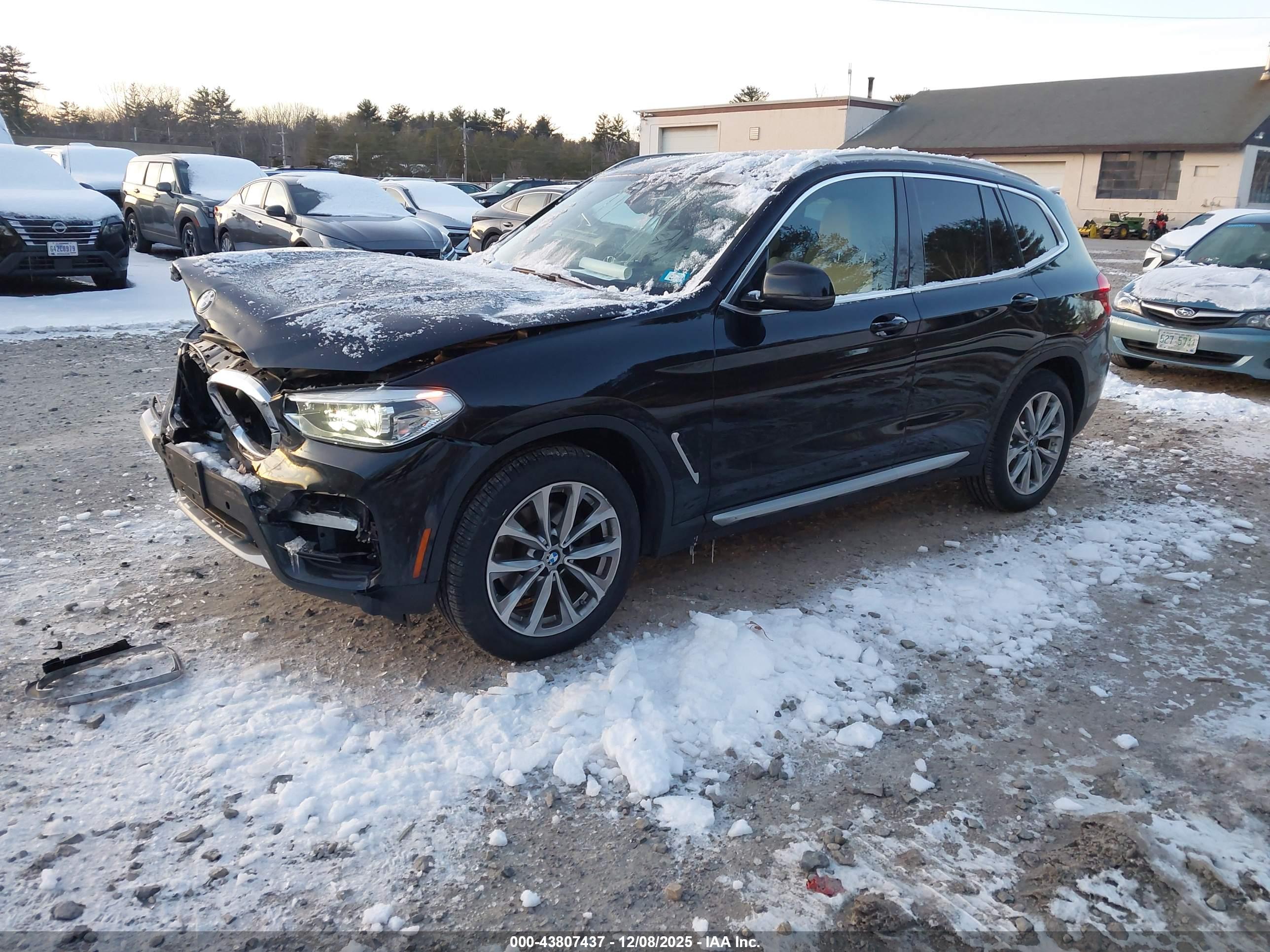 BMW X3 image 2