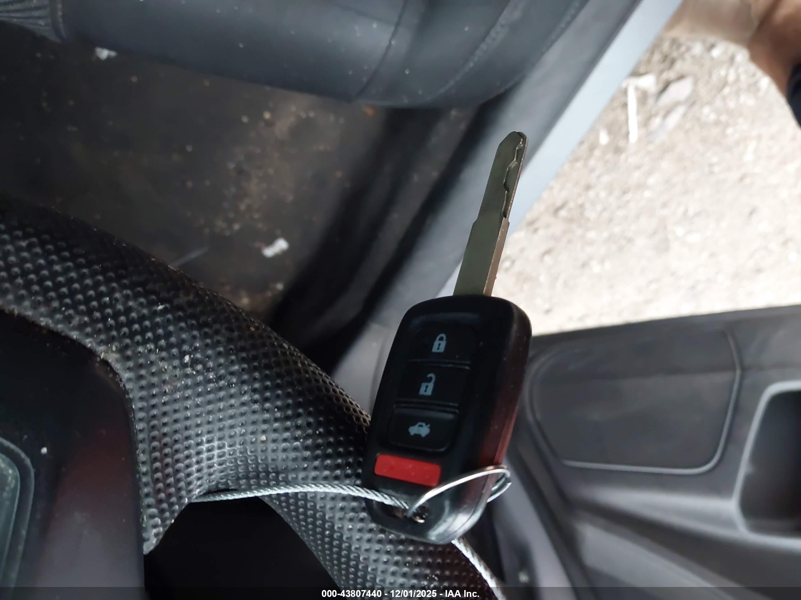 HONDA CIVIC image 11