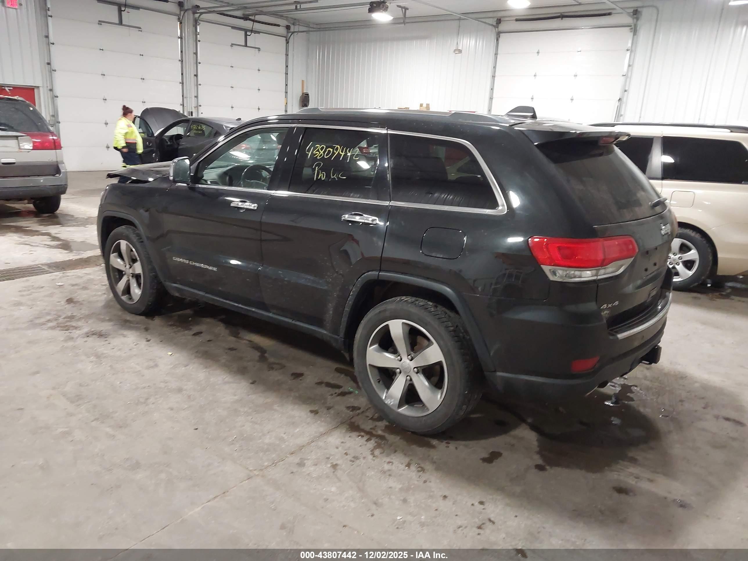 JEEP GRAND image 3