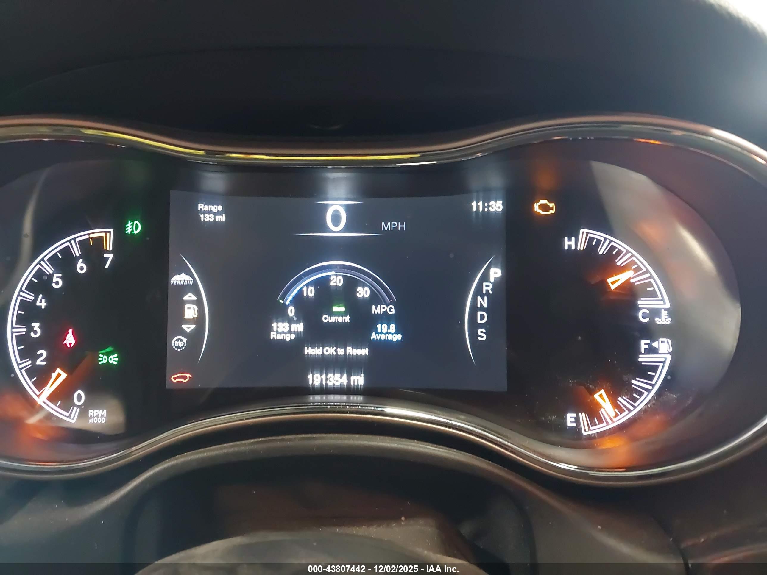 JEEP GRAND image 7