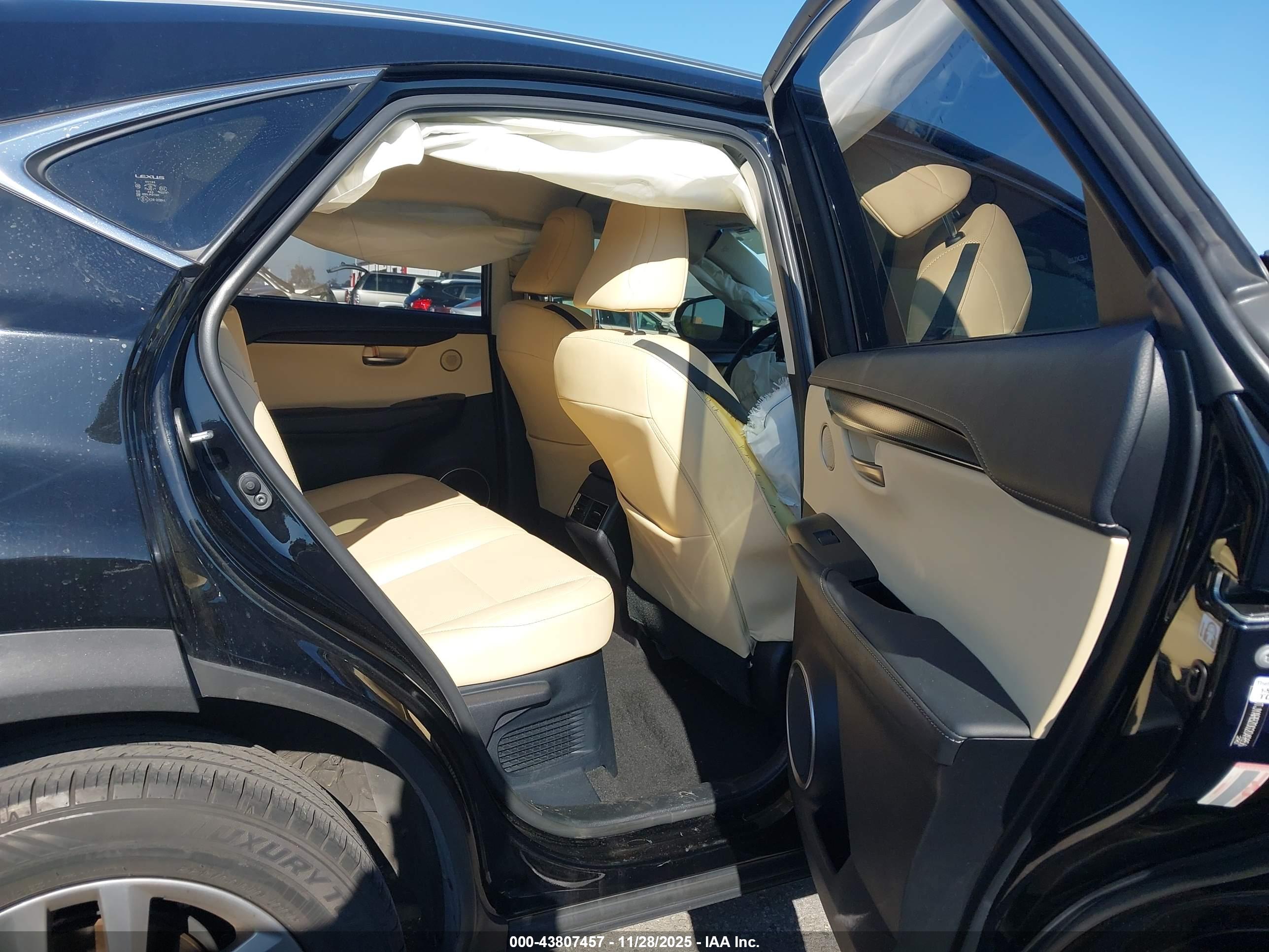 LEXUS NX image 8