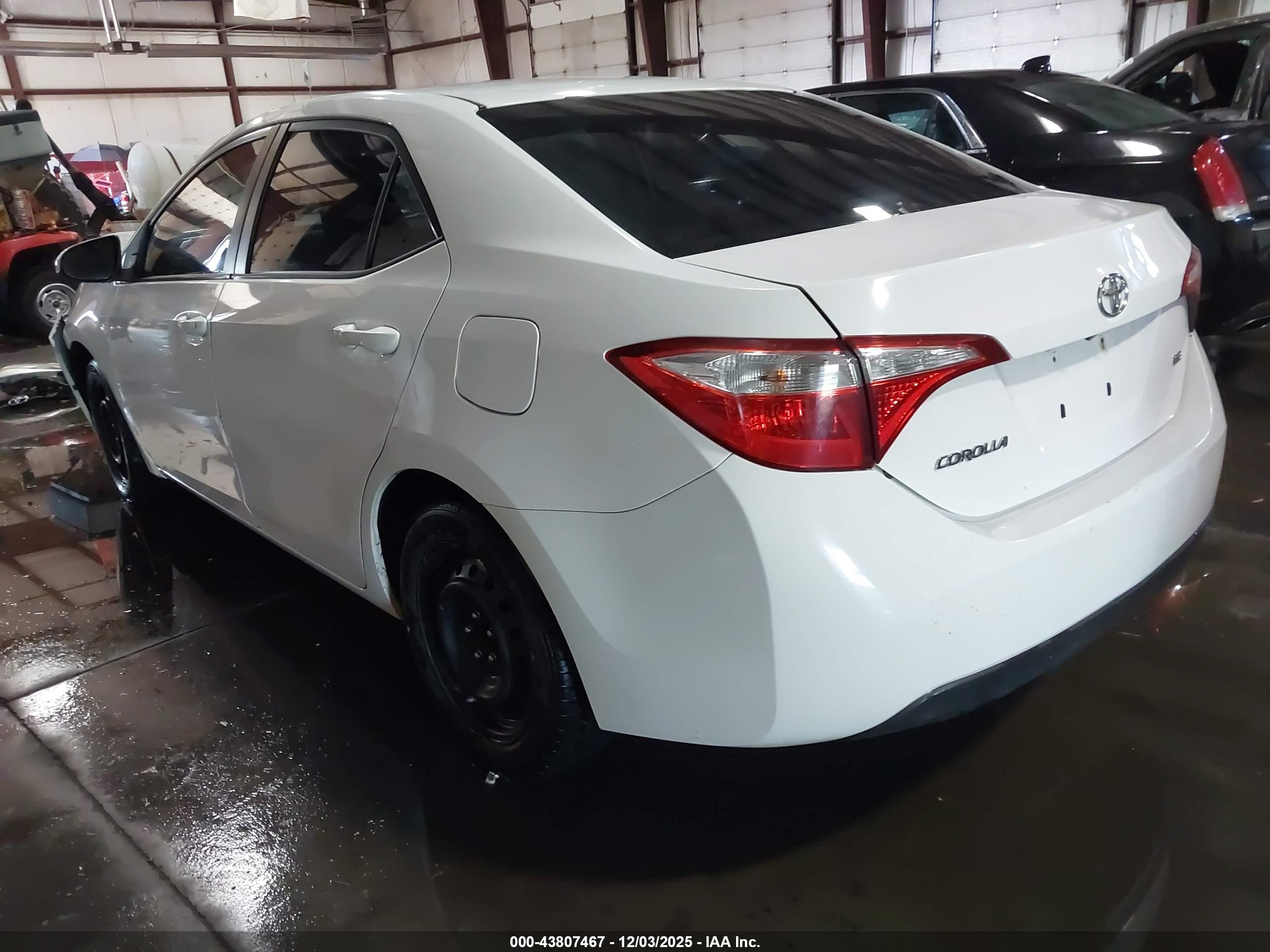 TOYOTA COROLLA image 3
