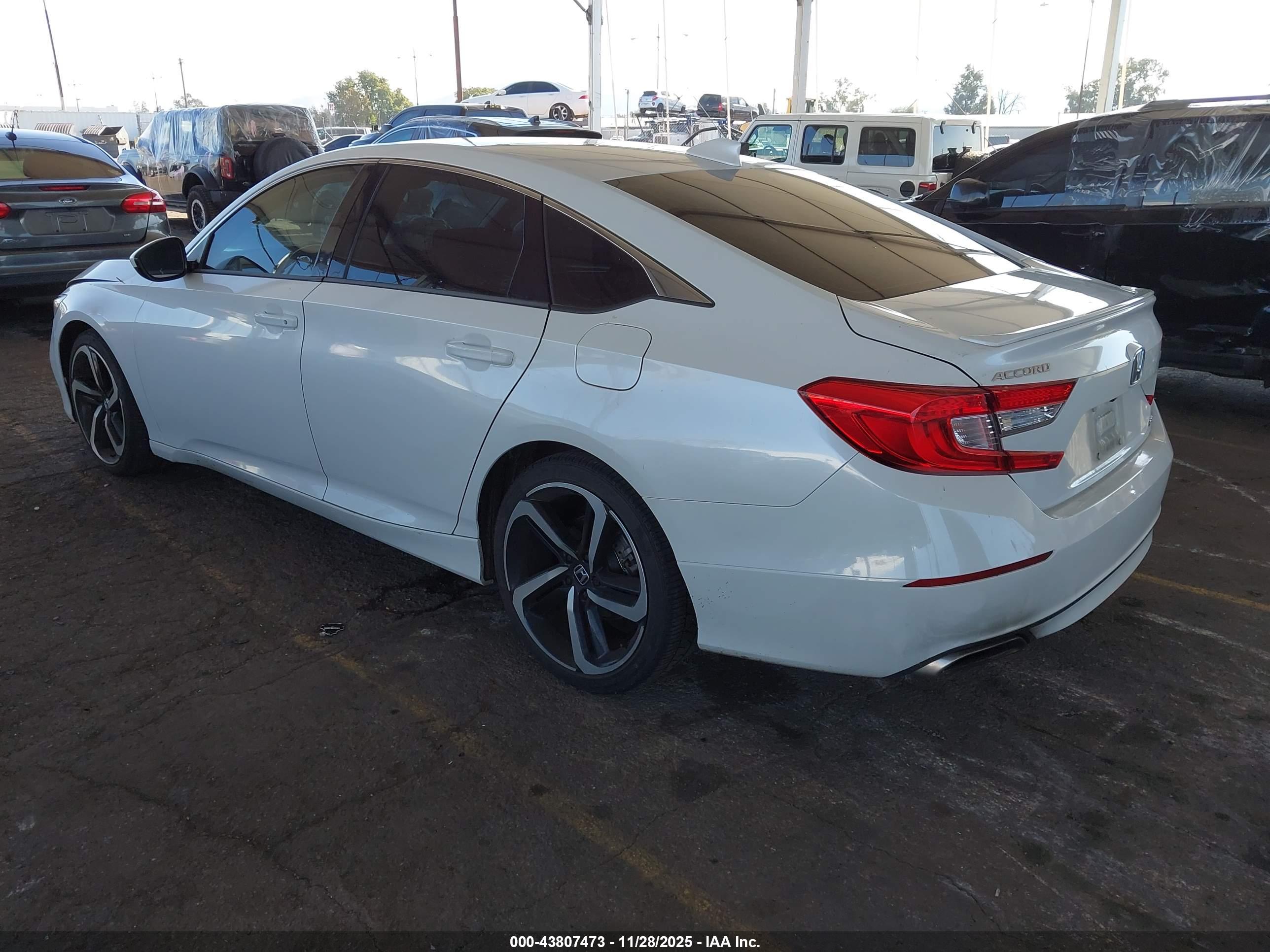 HONDA ACCORD image 3