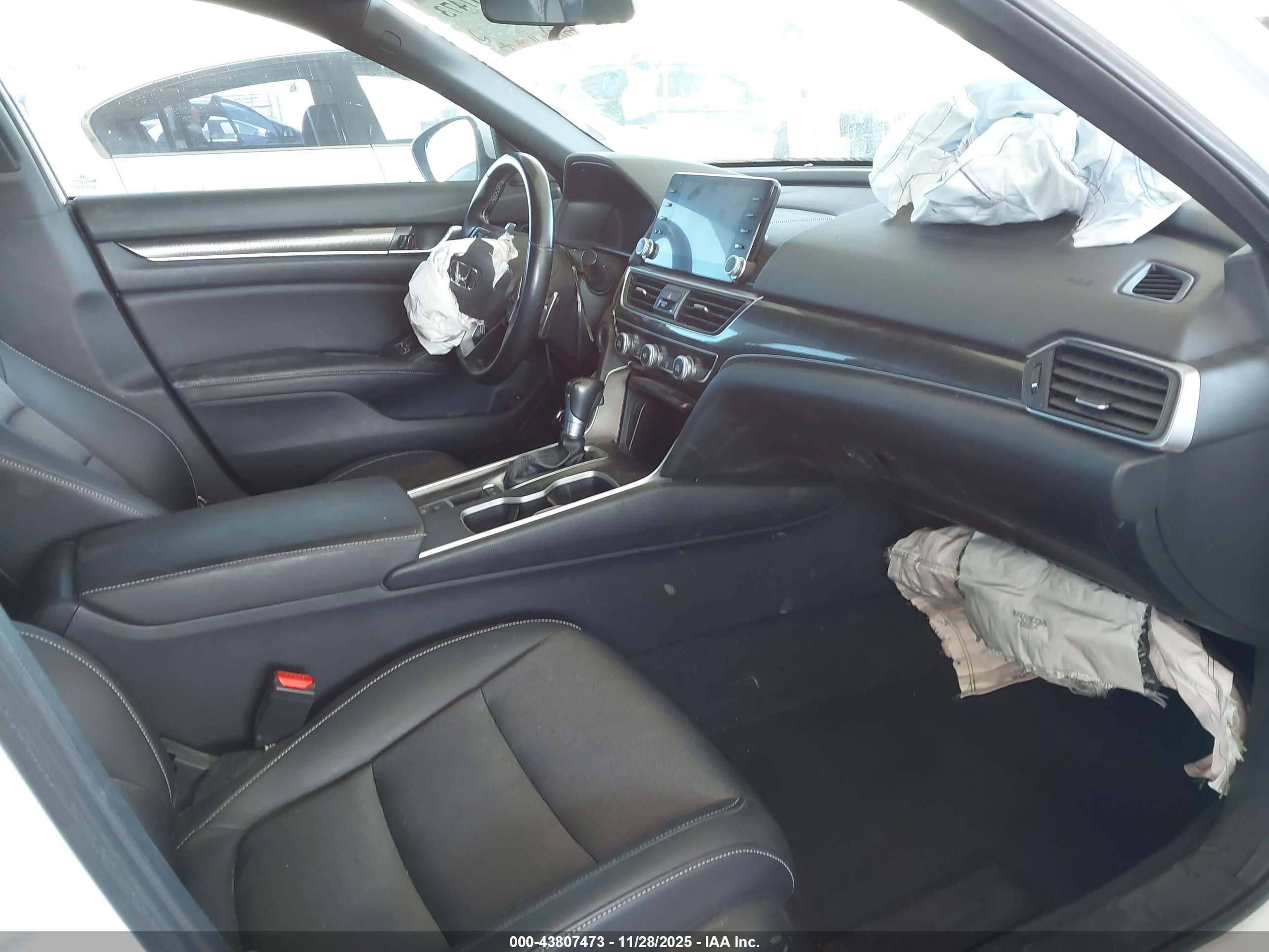 HONDA ACCORD image 5