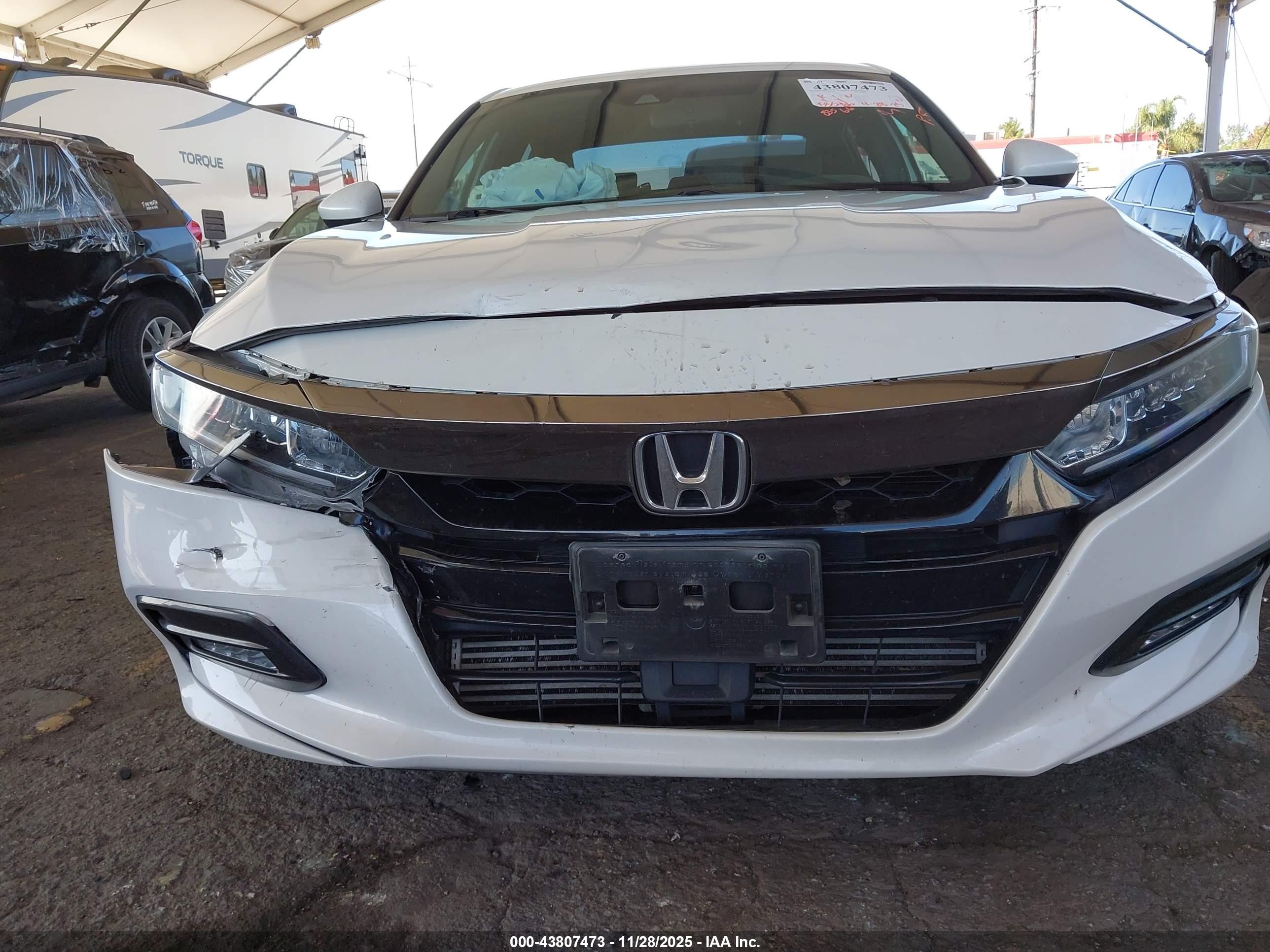 HONDA ACCORD image 6