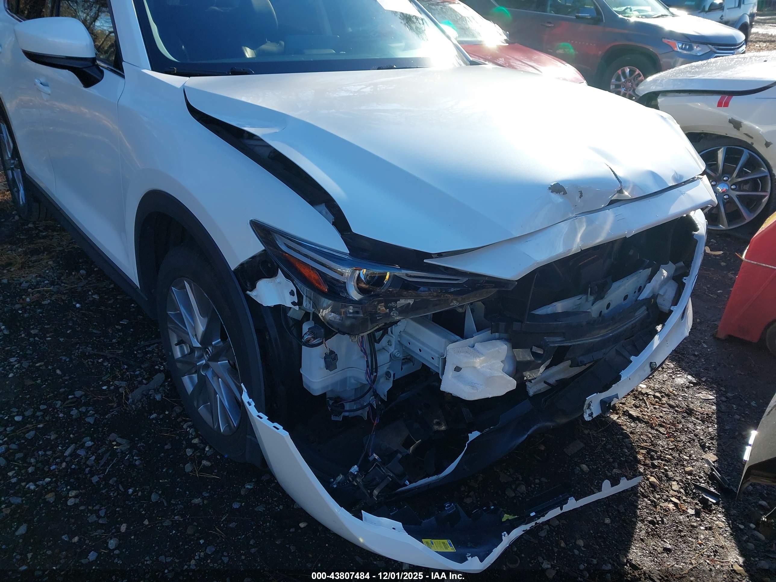 MAZDA CX-5 image 6